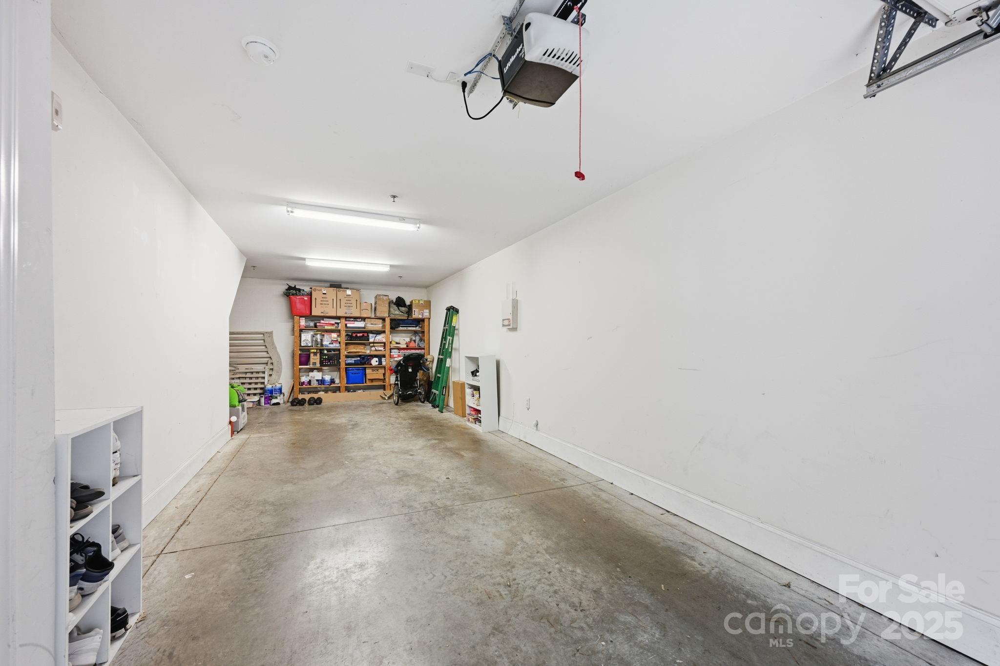 100 N Laurel Avenue 115 Property Photo 32