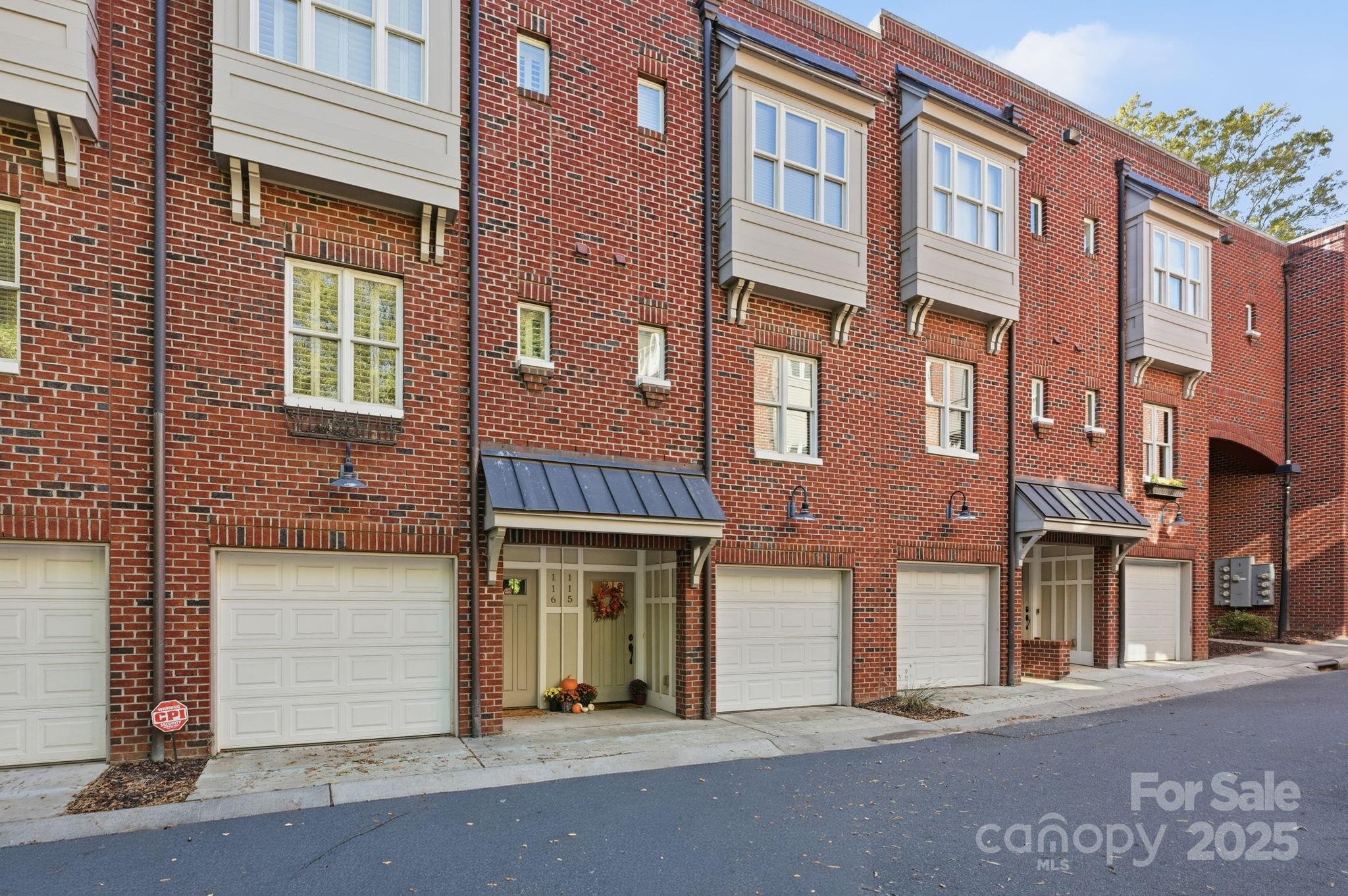 100 N Laurel Avenue 115 Property Photo 35