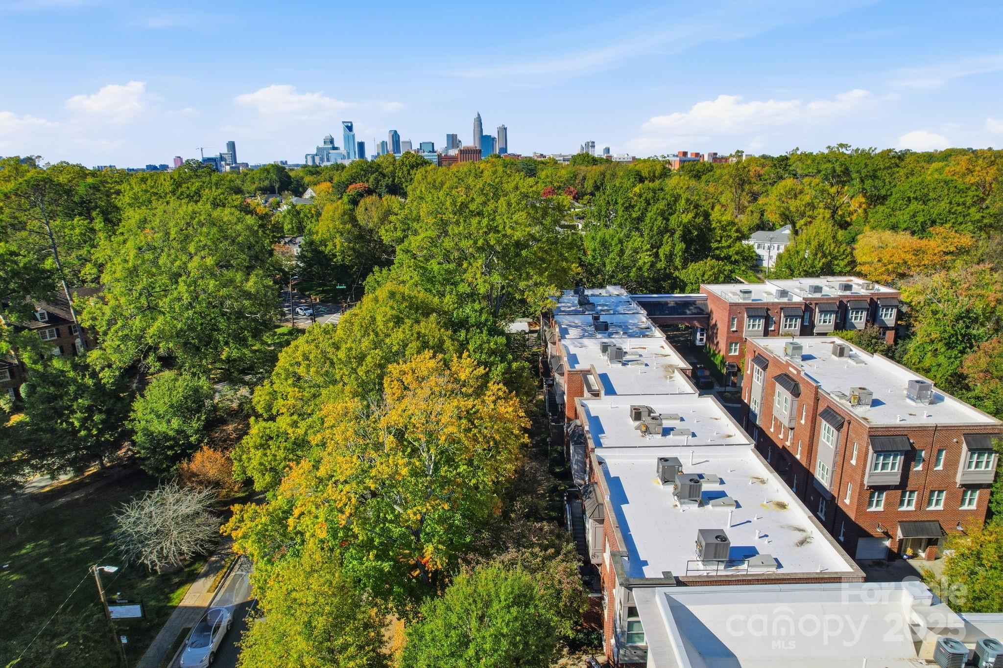 100 N Laurel Avenue 115 Property Photo 43