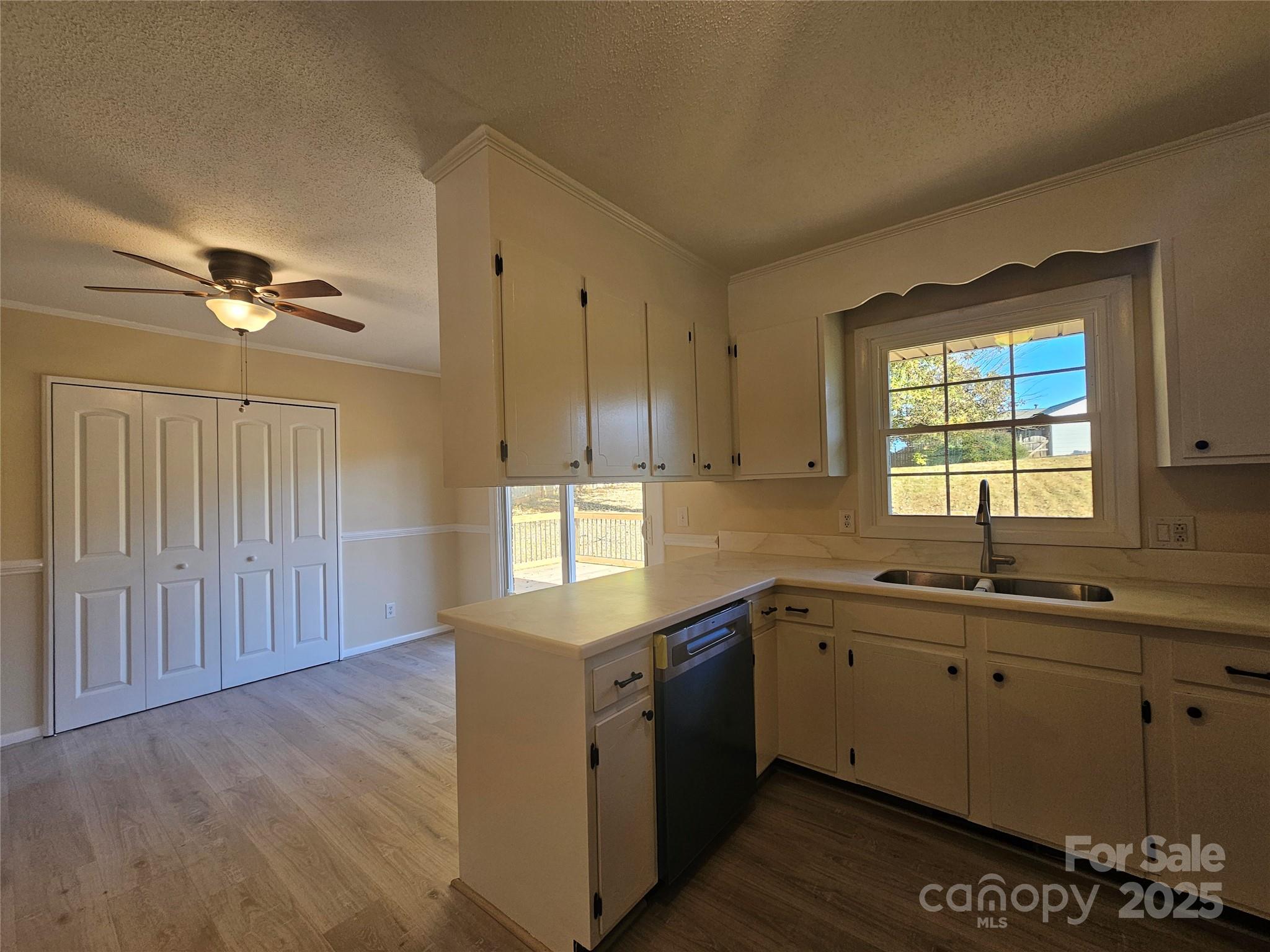 3025 Downing Street Property Photo 8