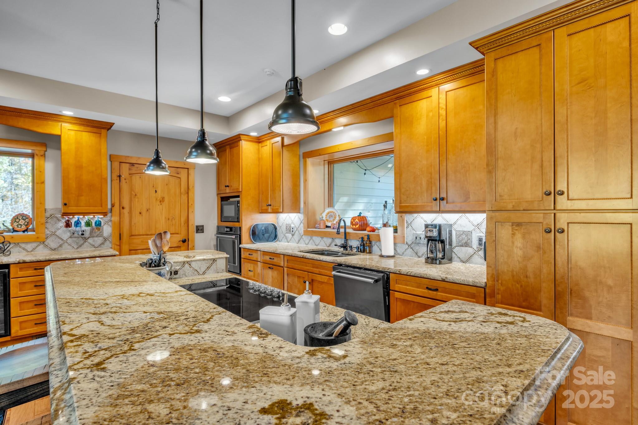 2650 Carson Woods Road Property Photo 9