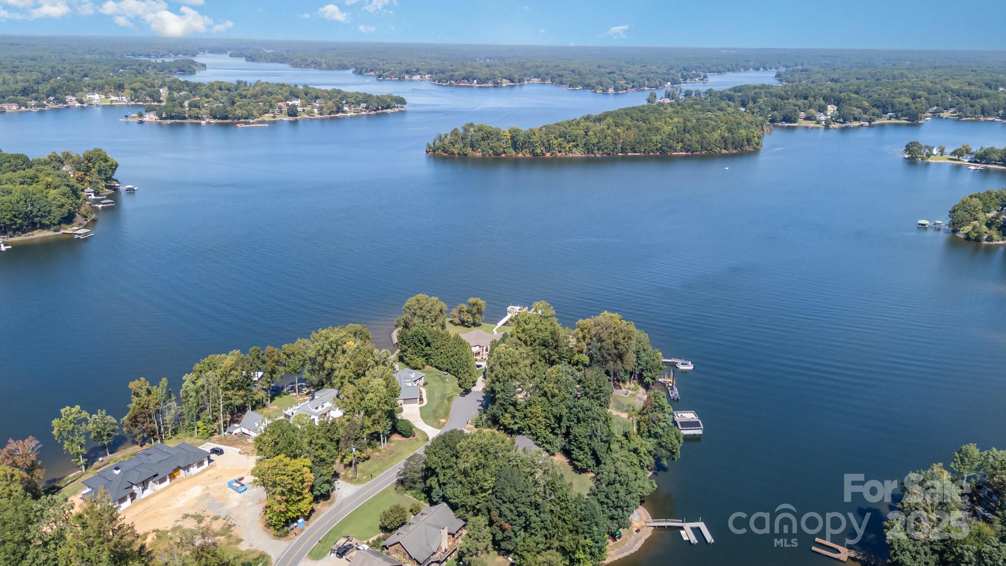 242 Waddell Road Property Photo 4