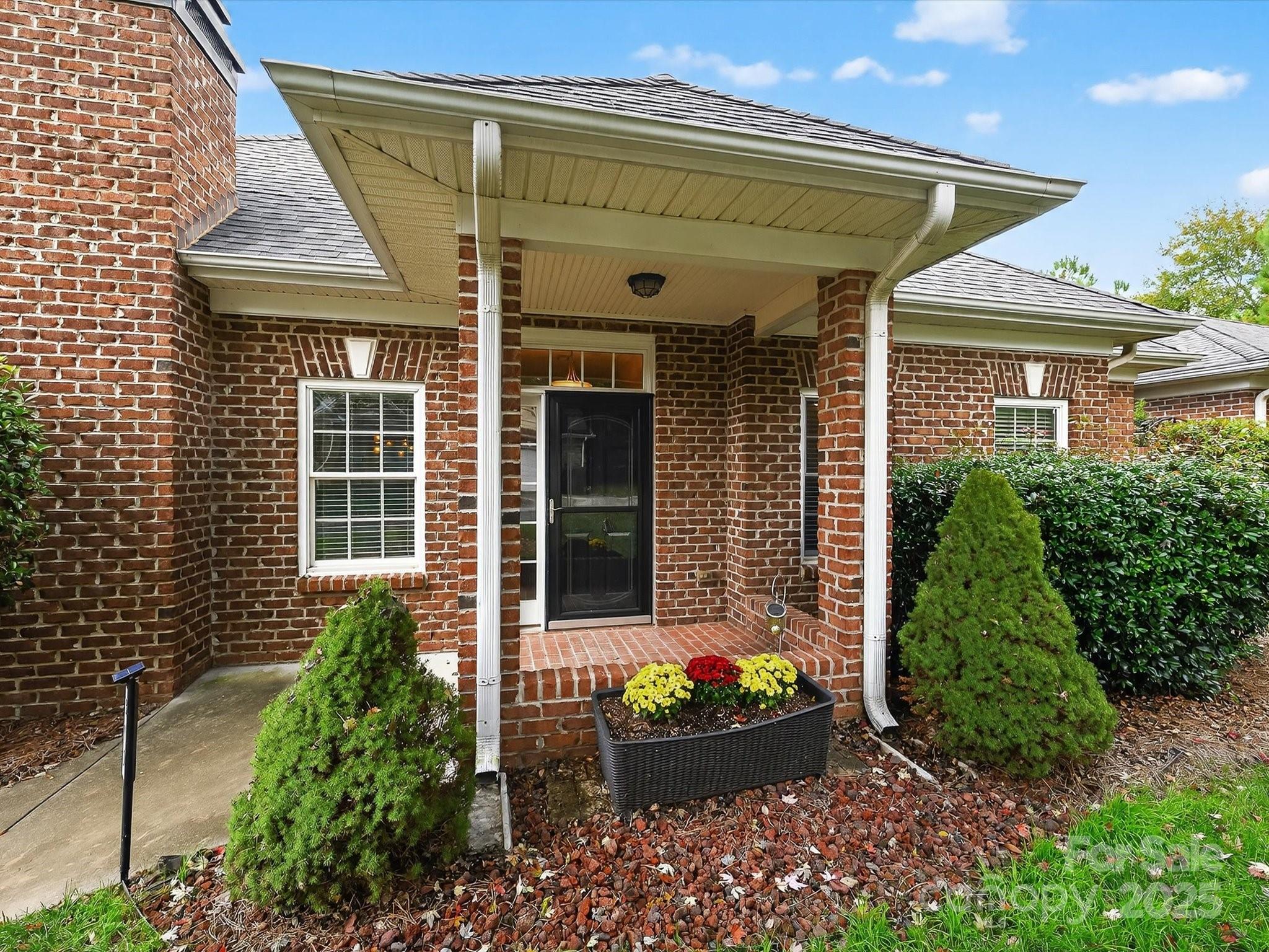 310 Liverpool Road Property Photo 2