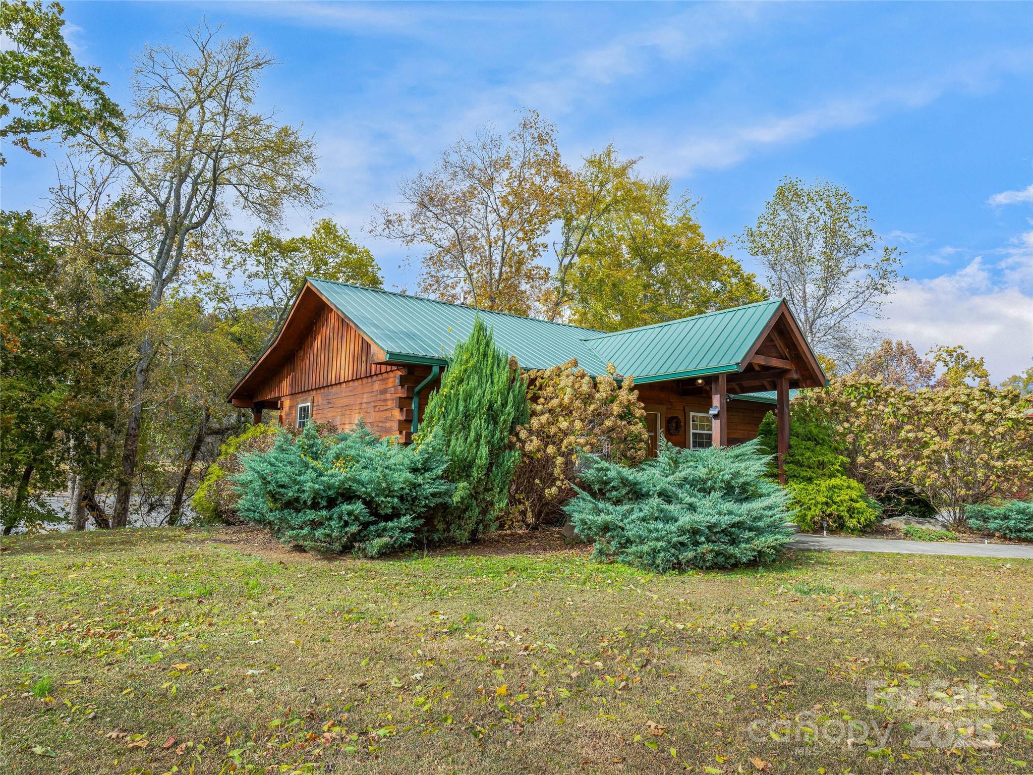 1640, 1641, 1642 River Road Property Photo 6