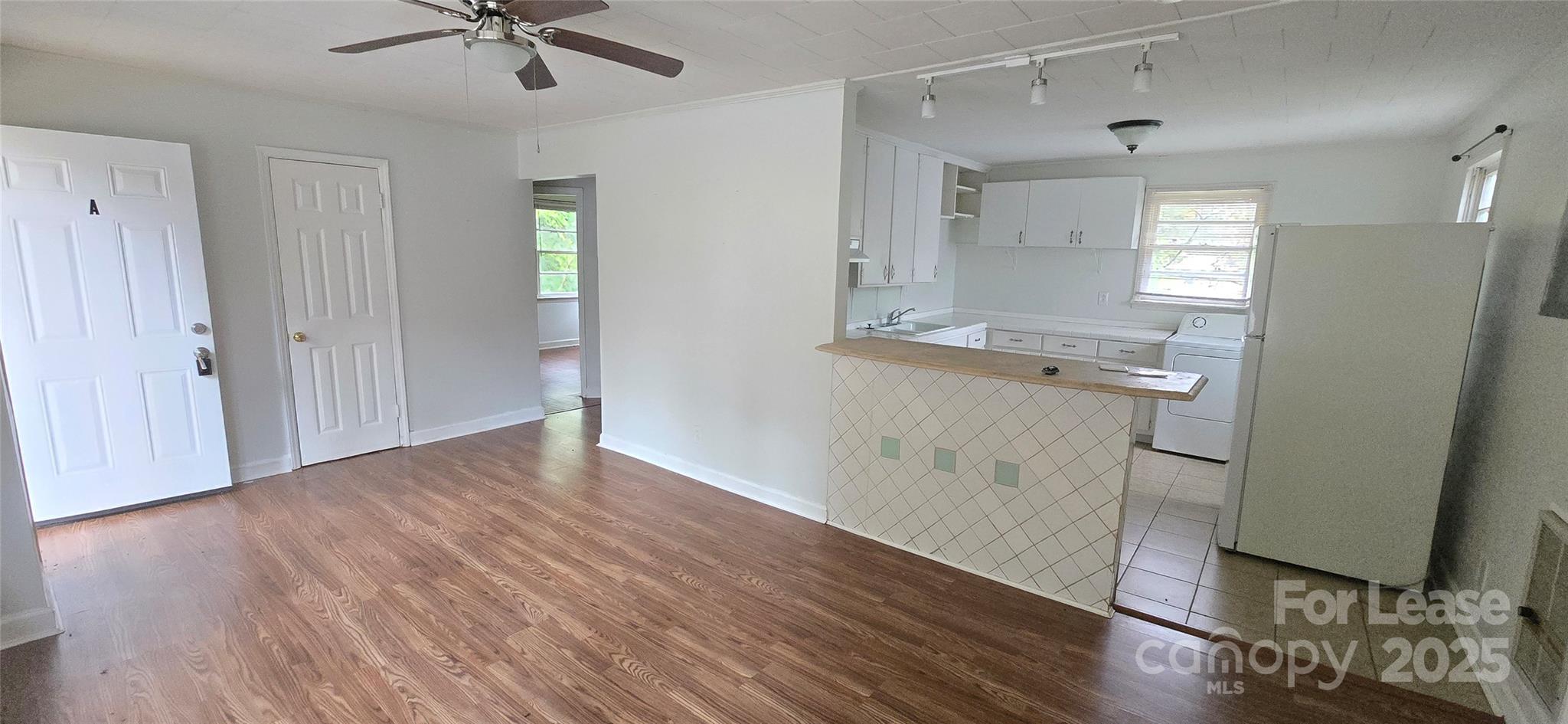 508 Arlington Circle 1 Property Photo 4