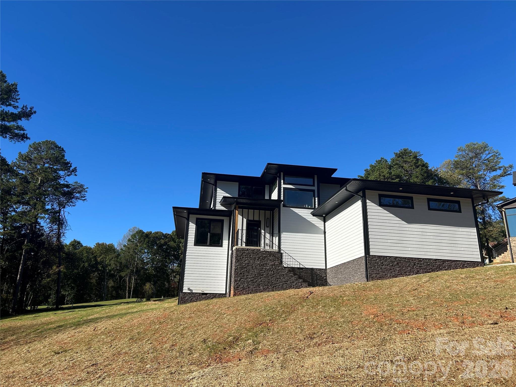 138 Broken Arrow Road Property Photo 14