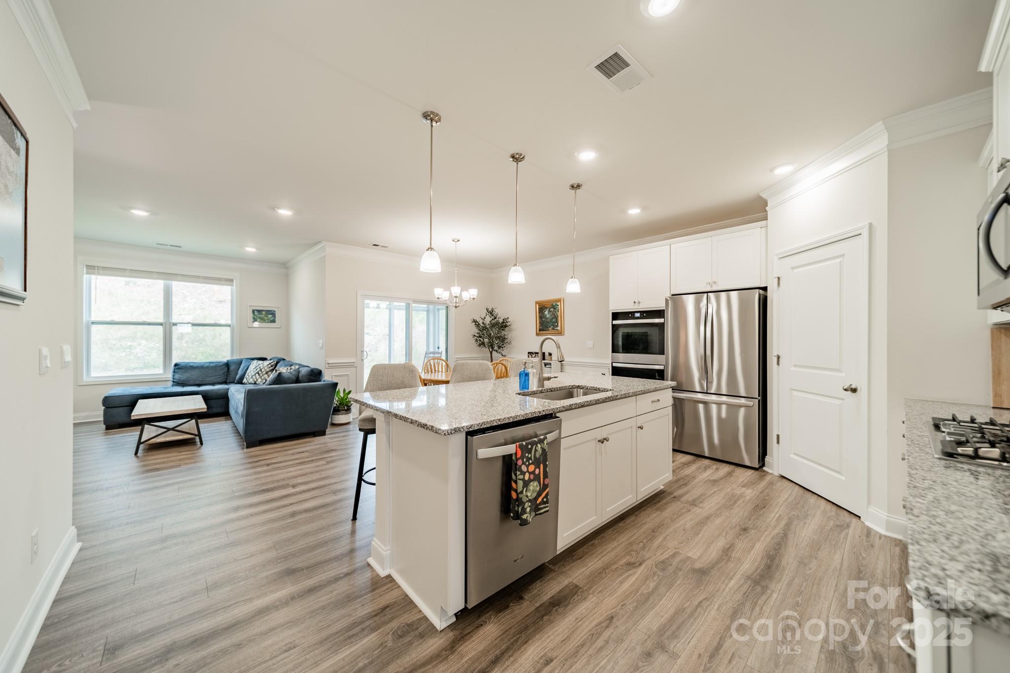 5620 Casper Drive Property Photo 6