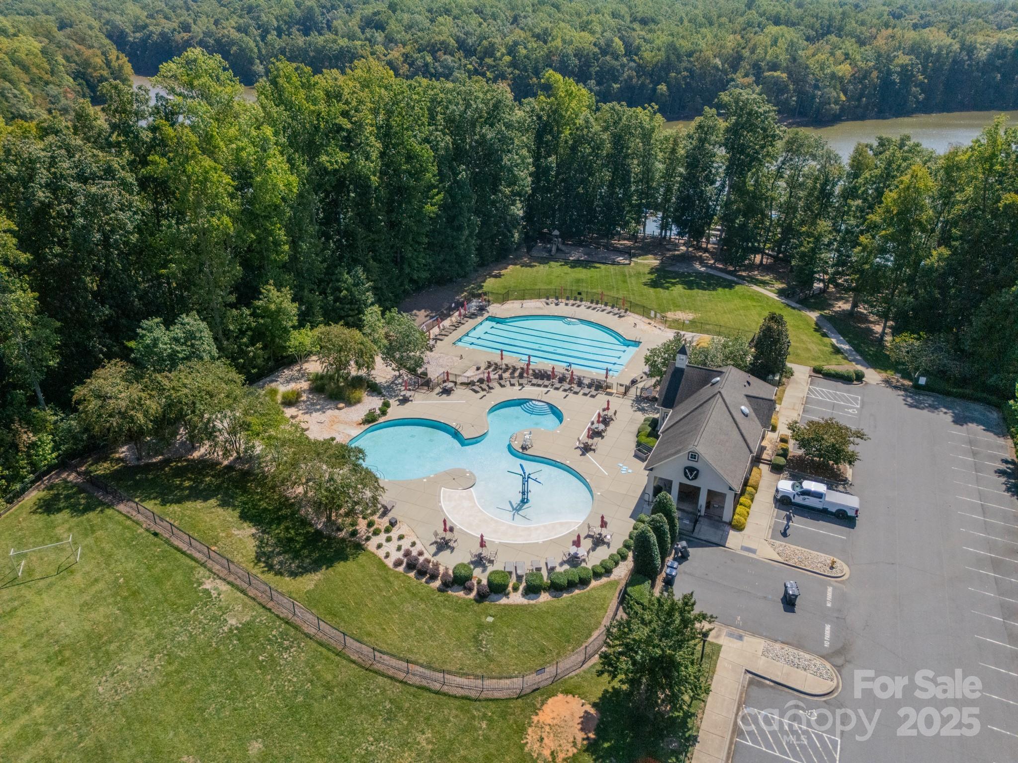 5620 Casper Drive Property Photo 8