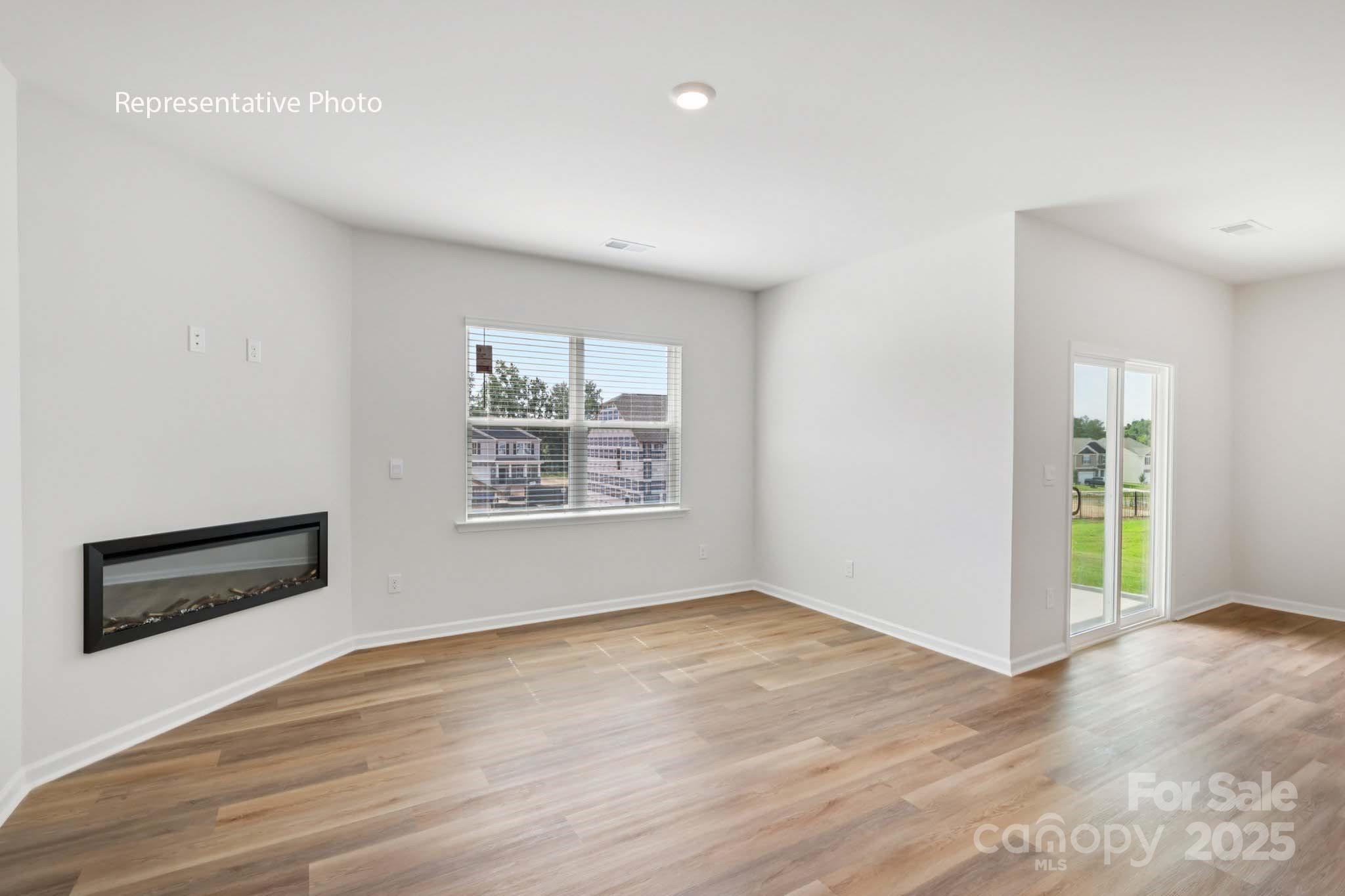 1513 Secrest Commons Drive Property Photo 3