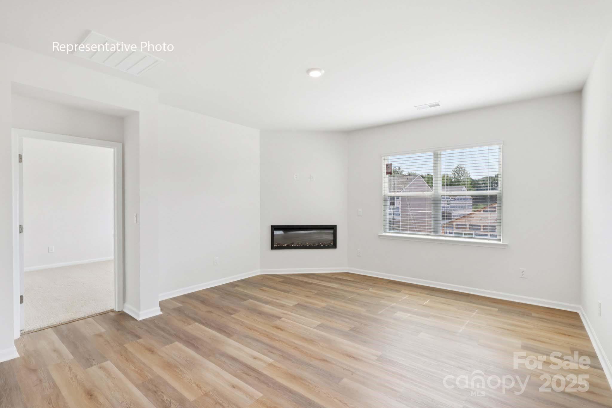 1513 Secrest Commons Drive Property Photo 4