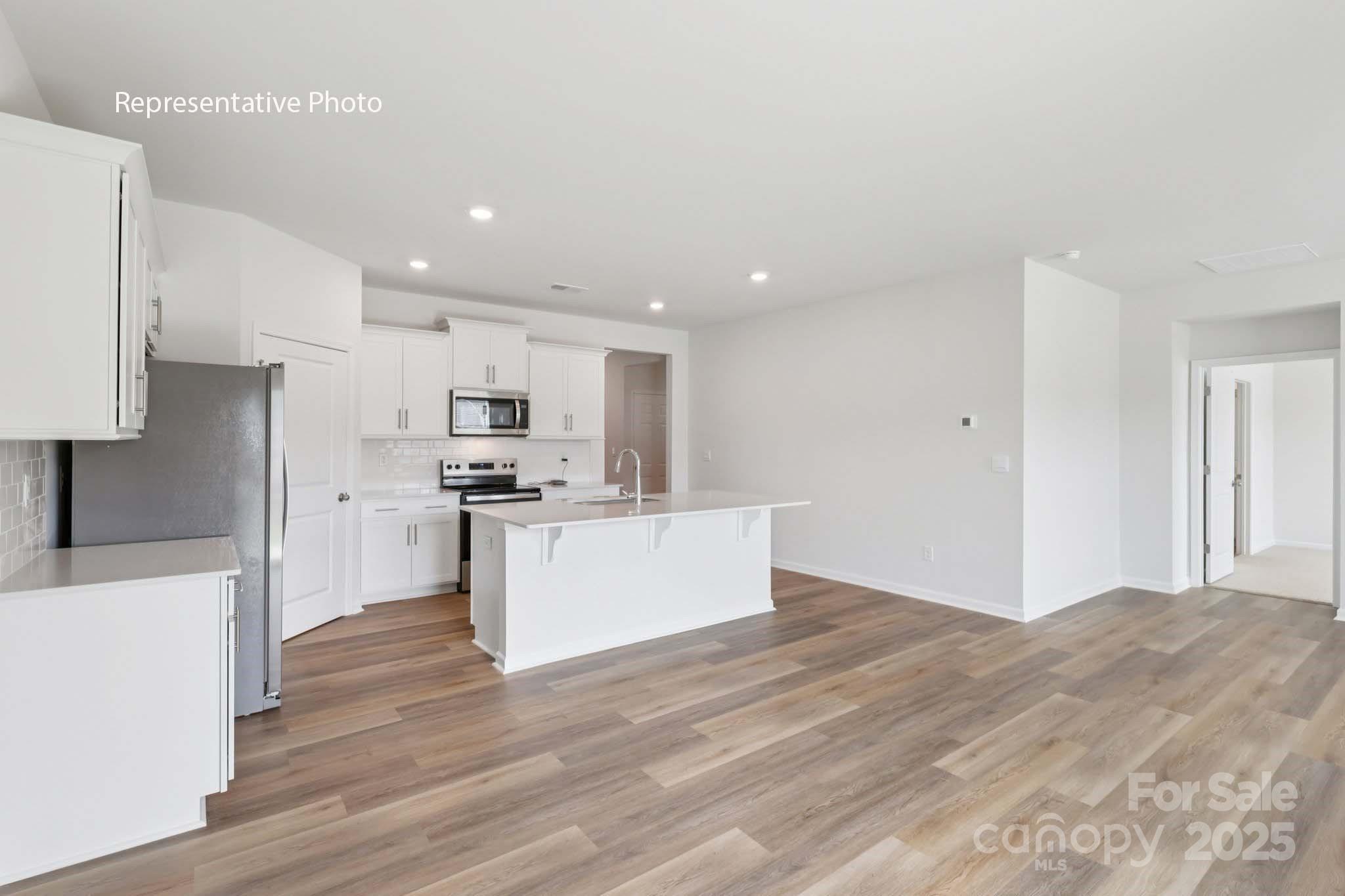 1513 Secrest Commons Drive Property Photo 6