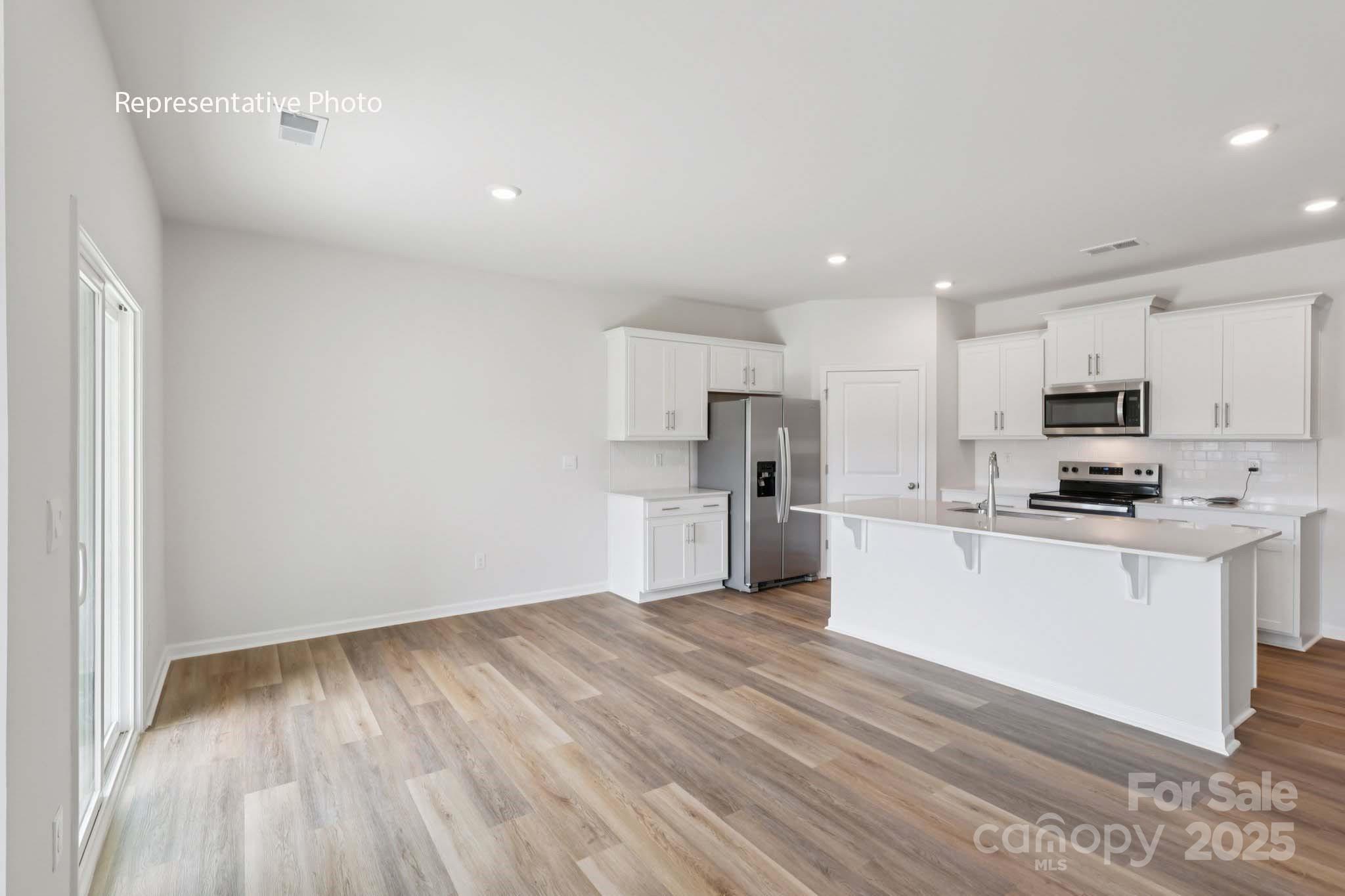 1513 Secrest Commons Drive Property Photo 8