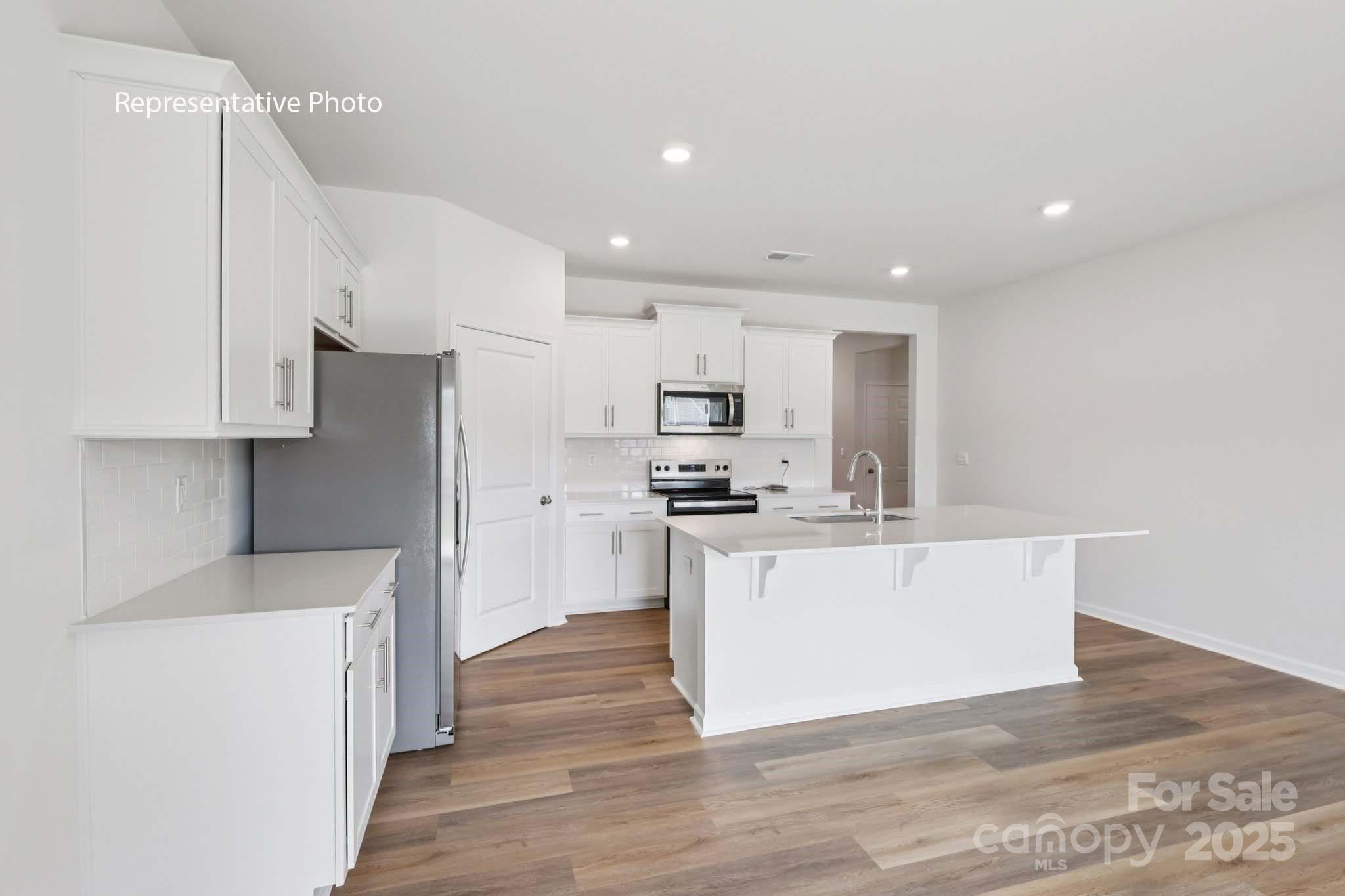 1513 Secrest Commons Drive Property Photo 12