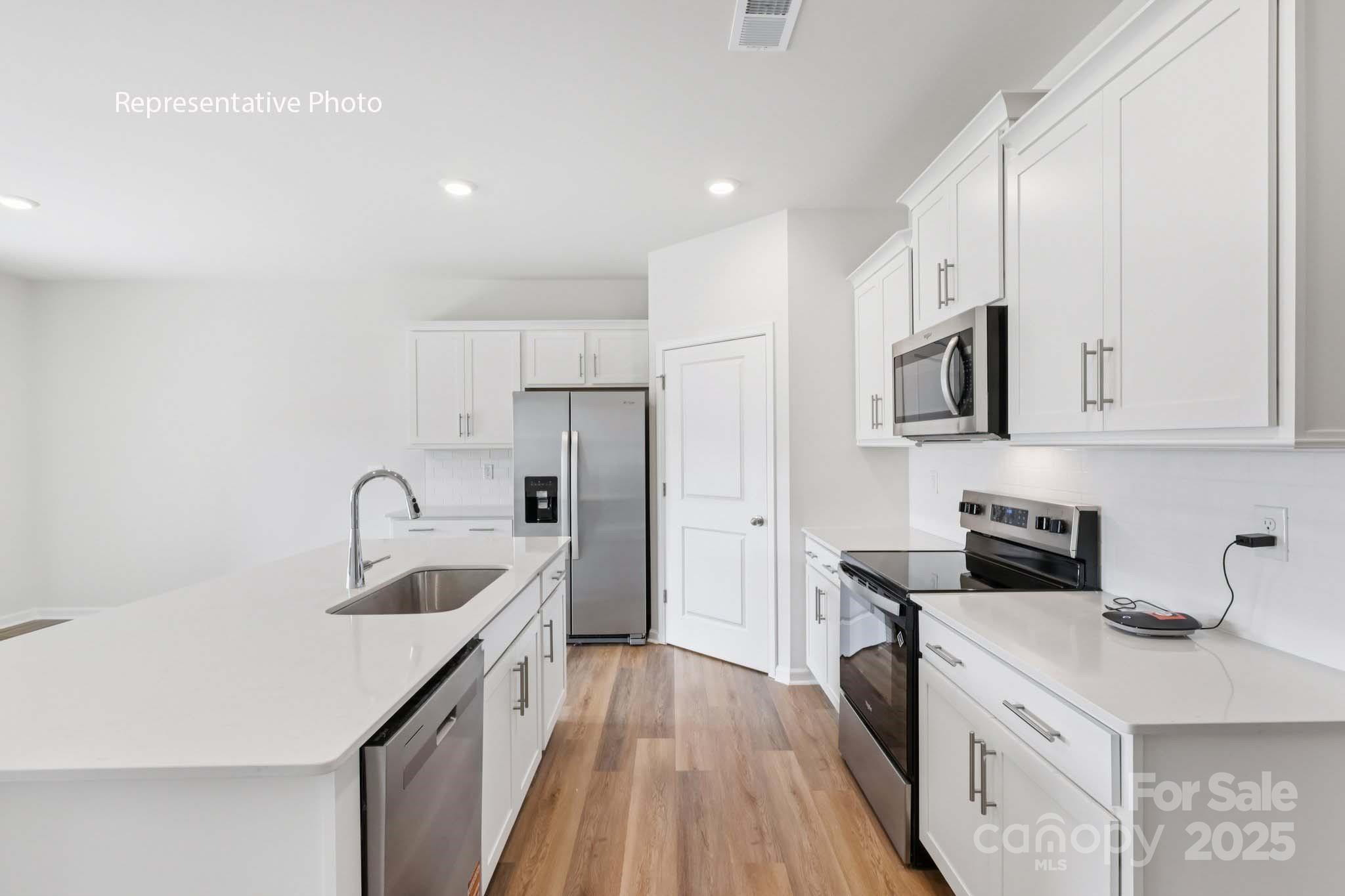 1513 Secrest Commons Drive Property Photo 15