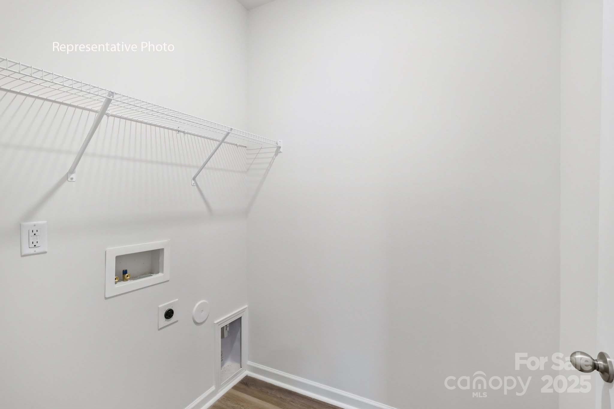 1513 Secrest Commons Drive Property Photo 21