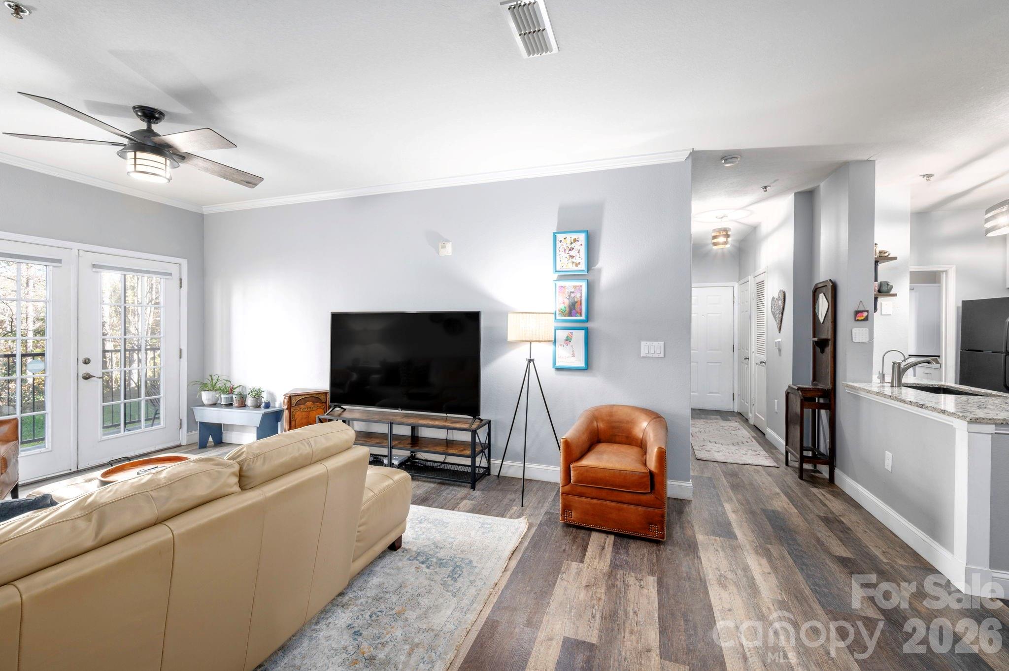 600 Vista Lake Drive 4 Property Photo 8