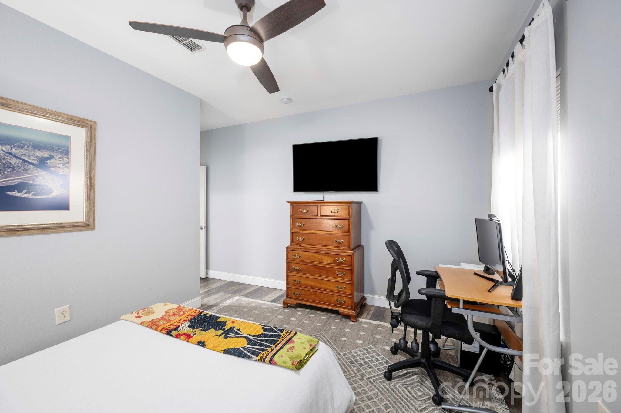 600 Vista Lake Drive 4 Property Photo 11