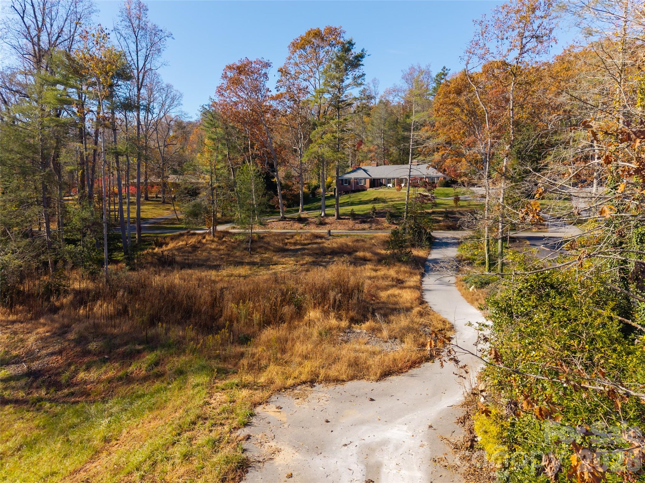 50 Forest Road Property Photo 8
