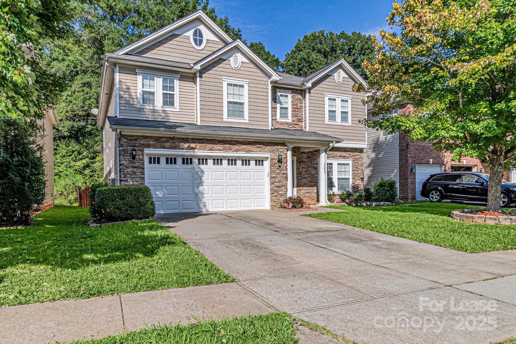 15635 Normans Landing Drive Property Photo 2