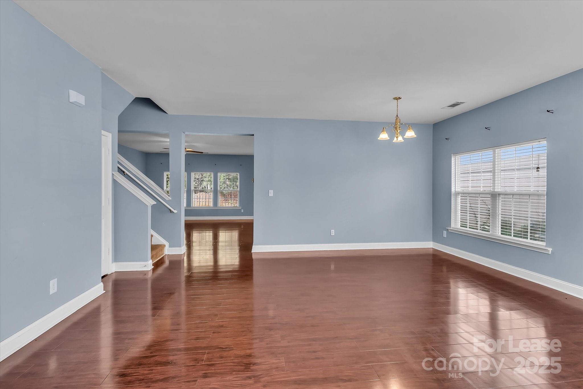 15635 Normans Landing Drive Property Photo 11