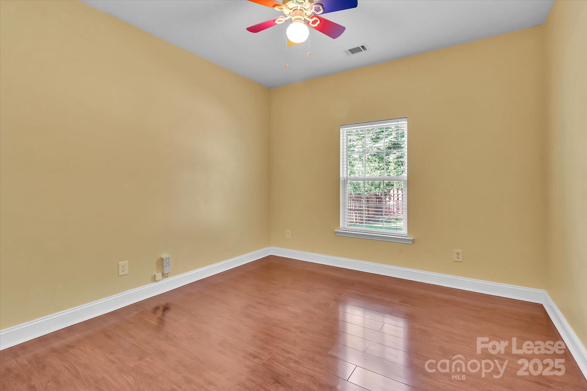 15635 Normans Landing Drive Property Photo 19