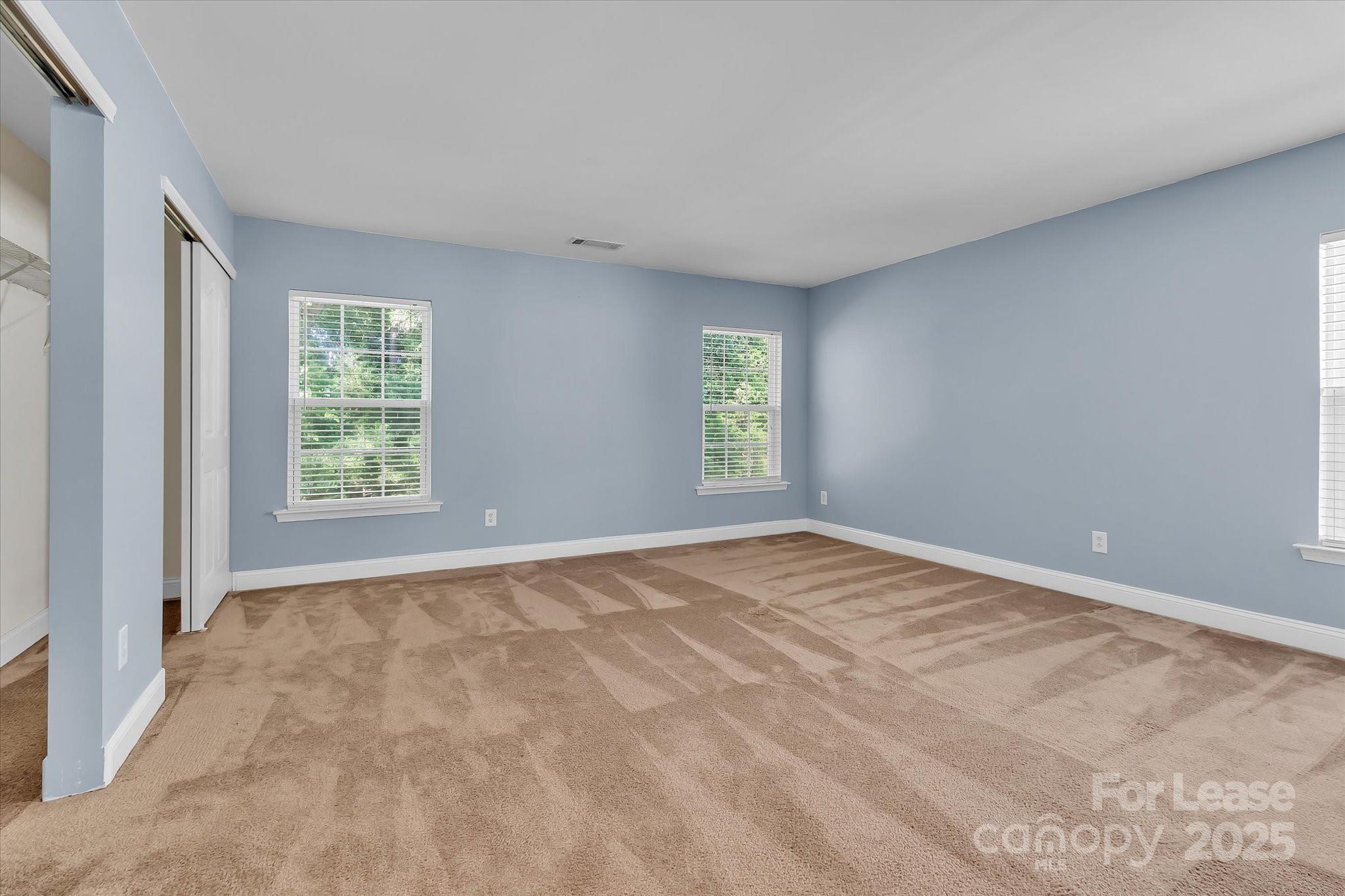 15635 Normans Landing Drive Property Photo 37