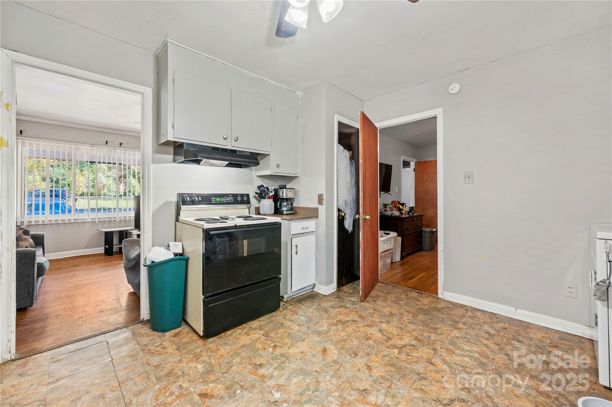 4838 Hidden Valley Road Property Photo 7