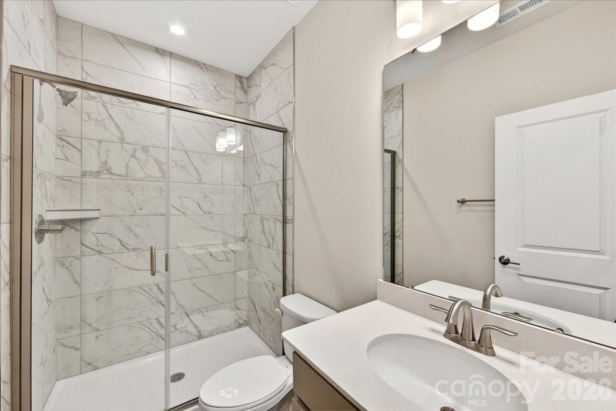 921 Archway Lane Property Photo 7