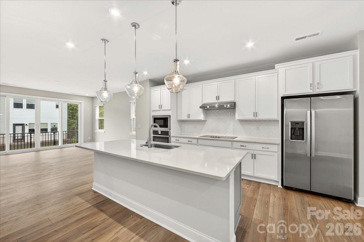 921 Archway Lane Property Photo 13