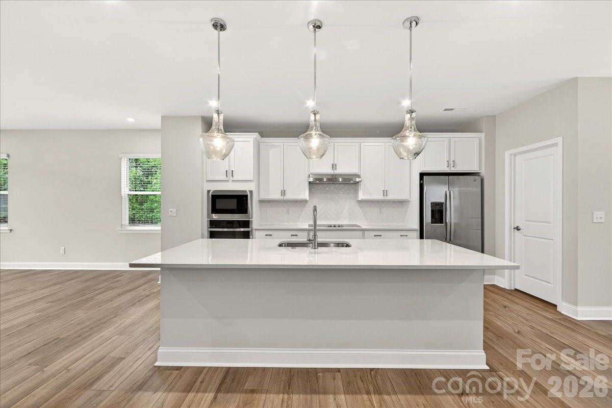 921 Archway Lane Property Photo 14