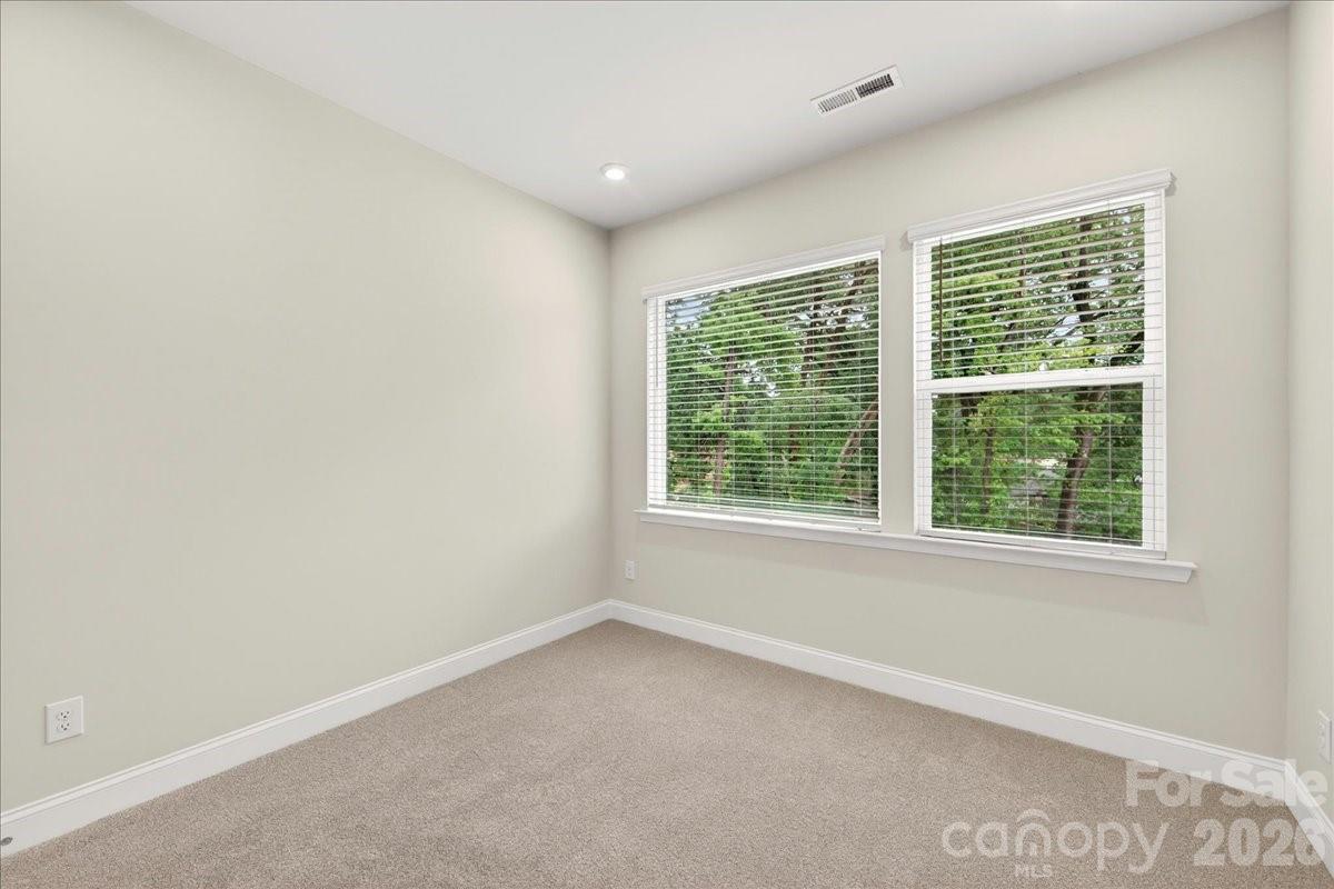 921 Archway Lane Property Photo 26