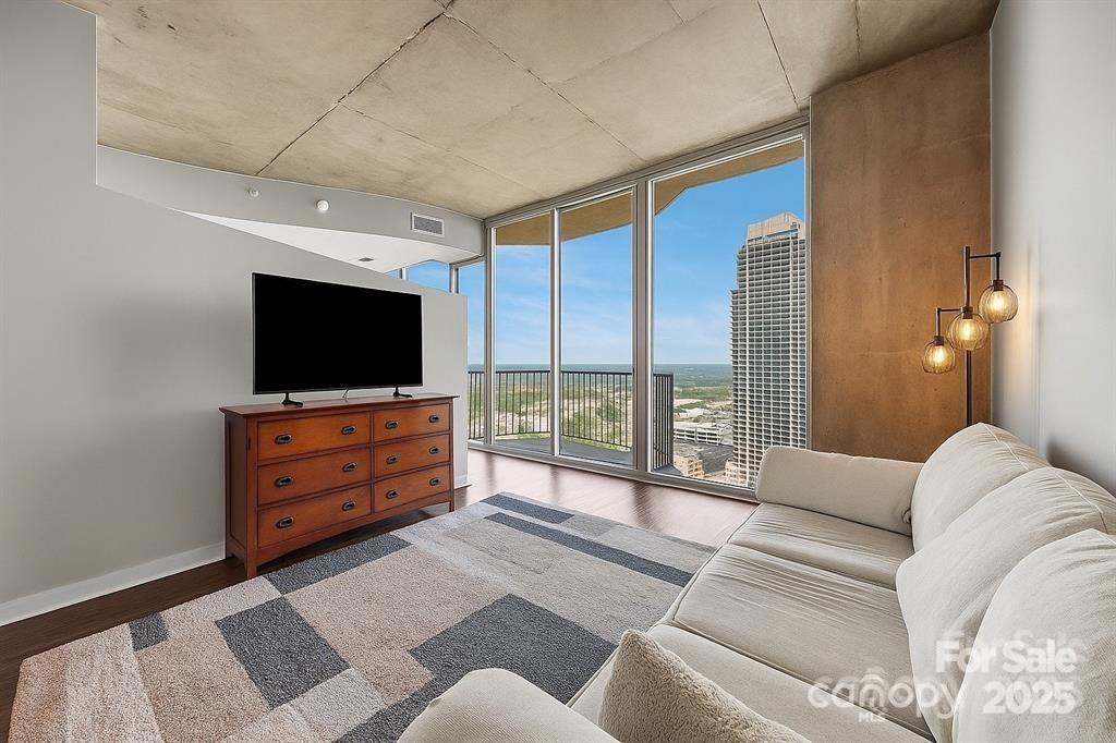 210 N Church Street 2612 Property Photo 10