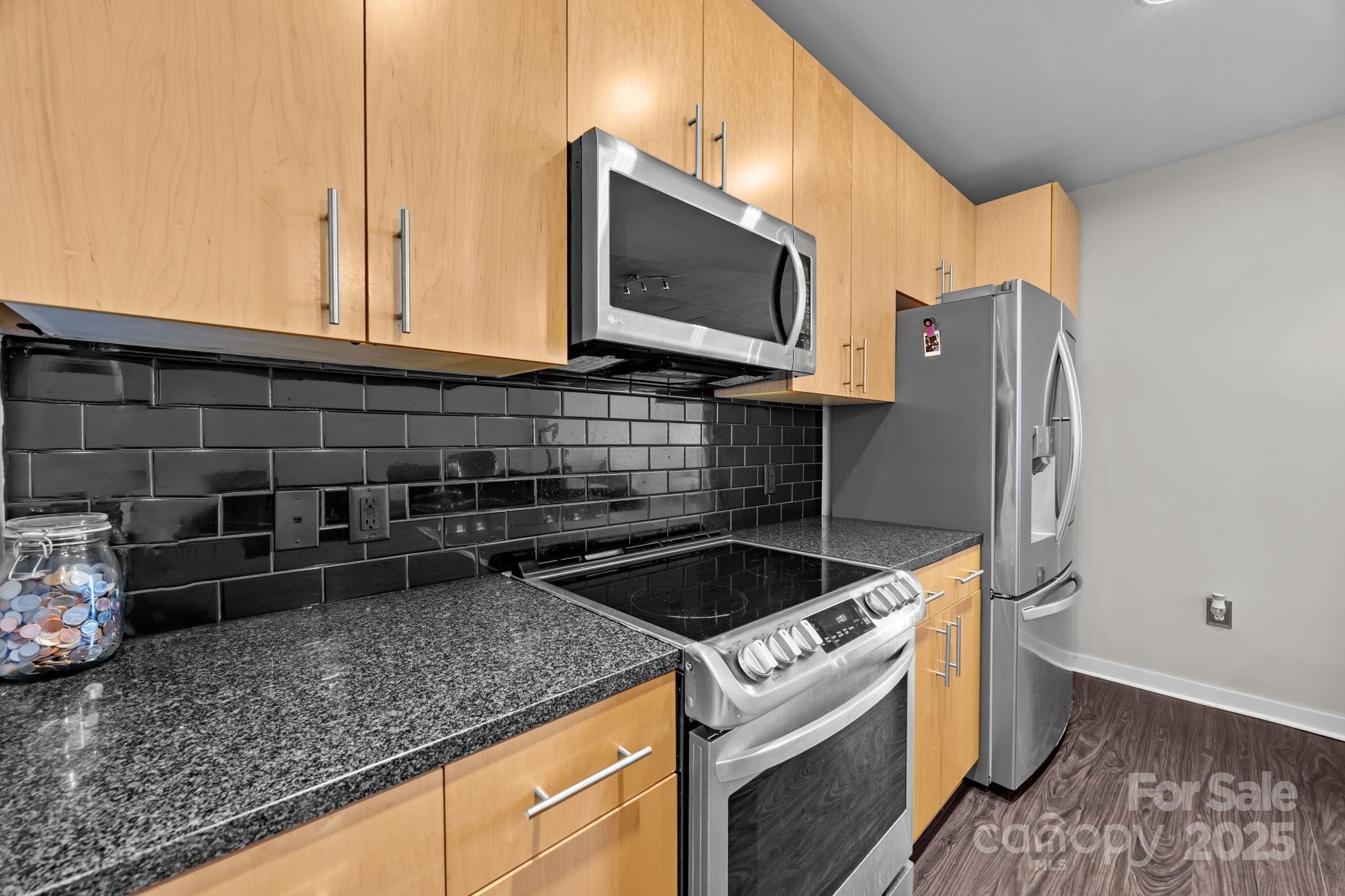 210 N Church Street 2612 Property Photo 14