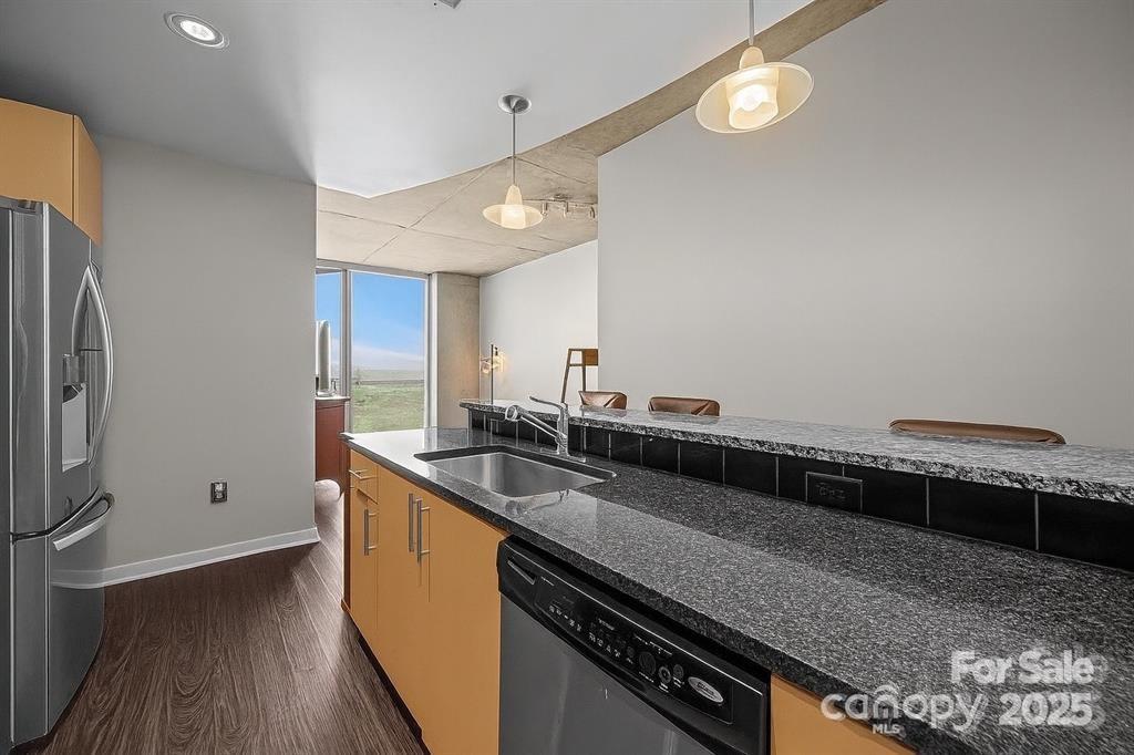 210 N Church Street 2612 Property Photo 15