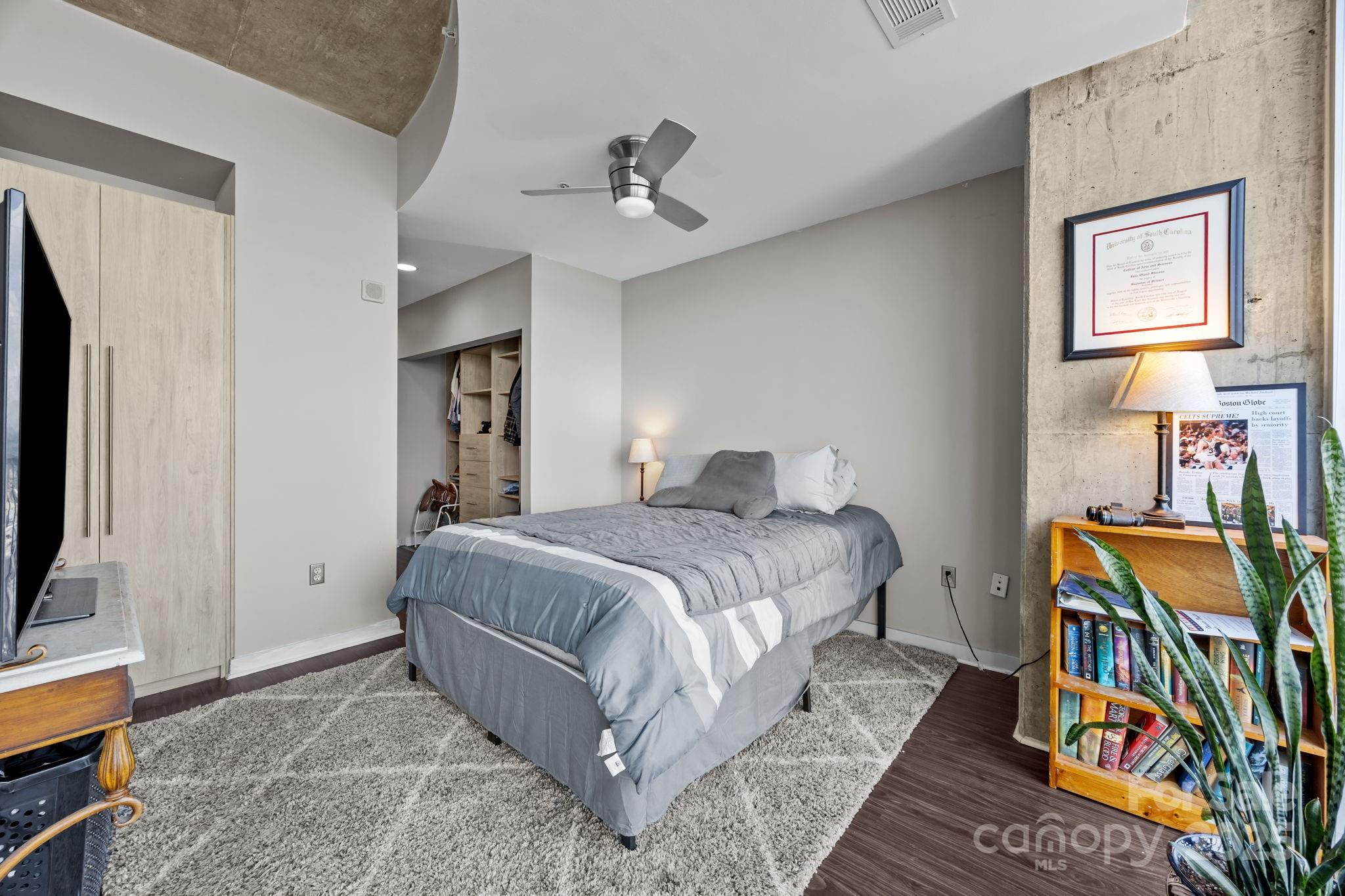 210 N Church Street 2612 Property Photo 23