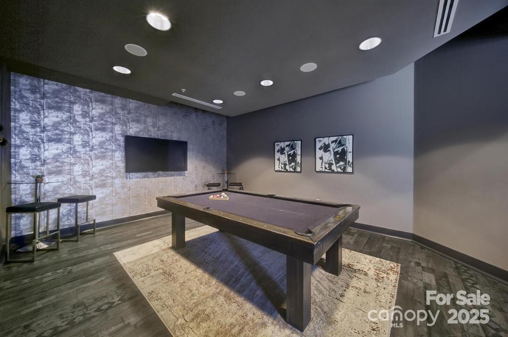 210 N Church Street 2612 Property Photo 27