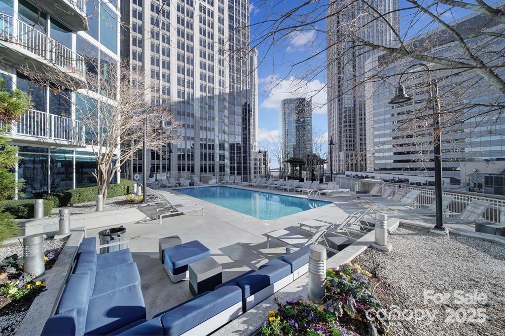 210 N Church Street 2612 Property Photo 32