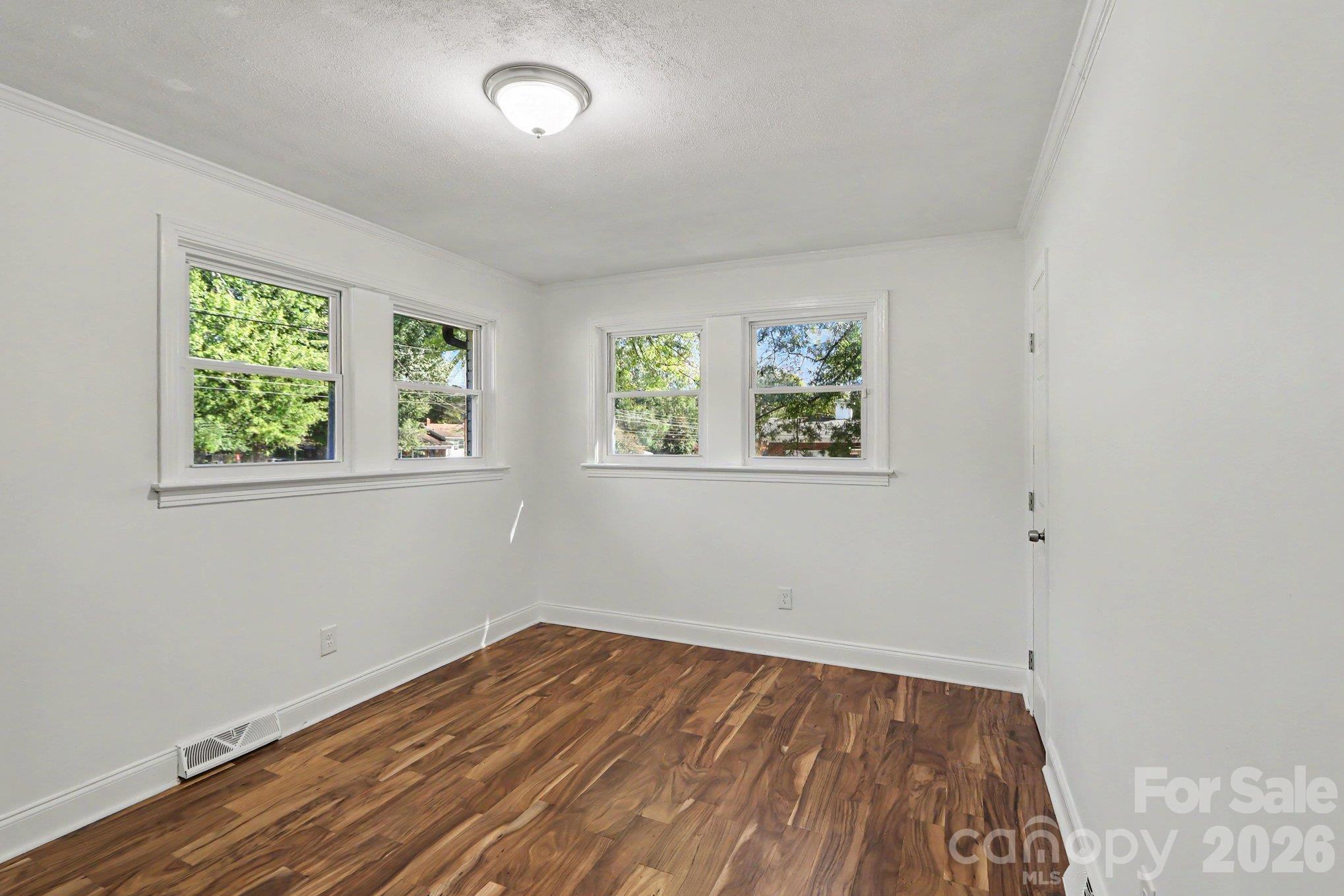 41 Fleetwood Drive Property Photo 8