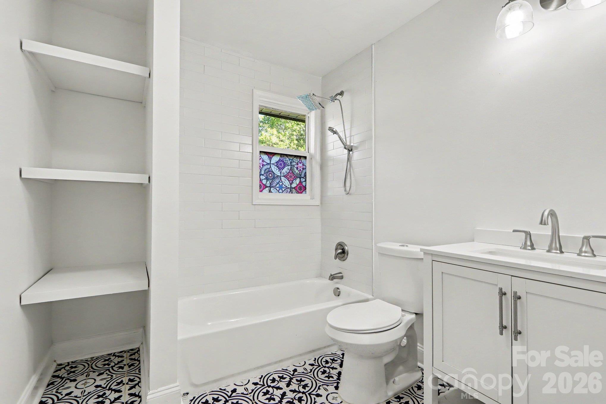 41 Fleetwood Drive Property Photo 10