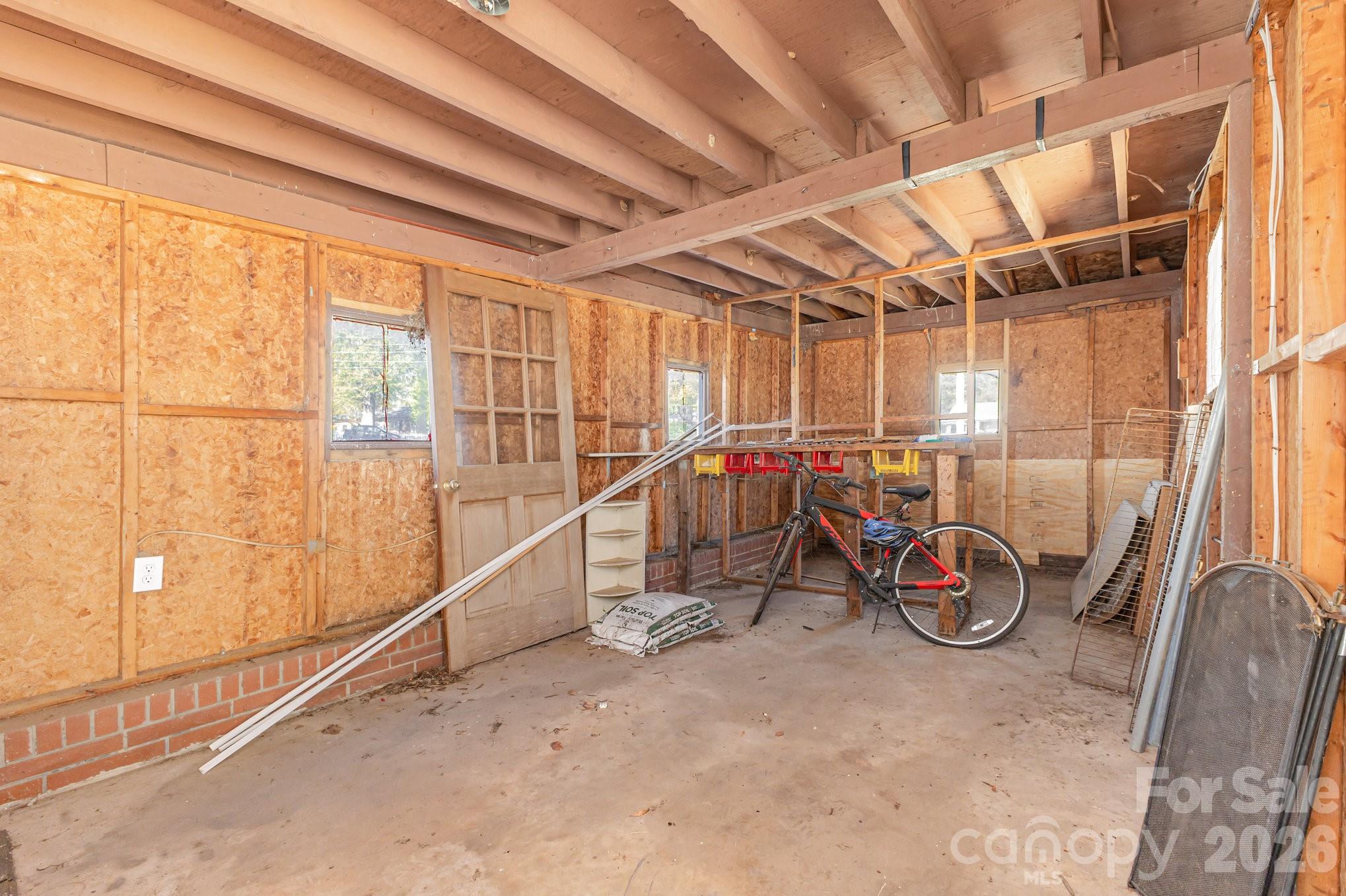 41 Fleetwood Drive Property Photo 15