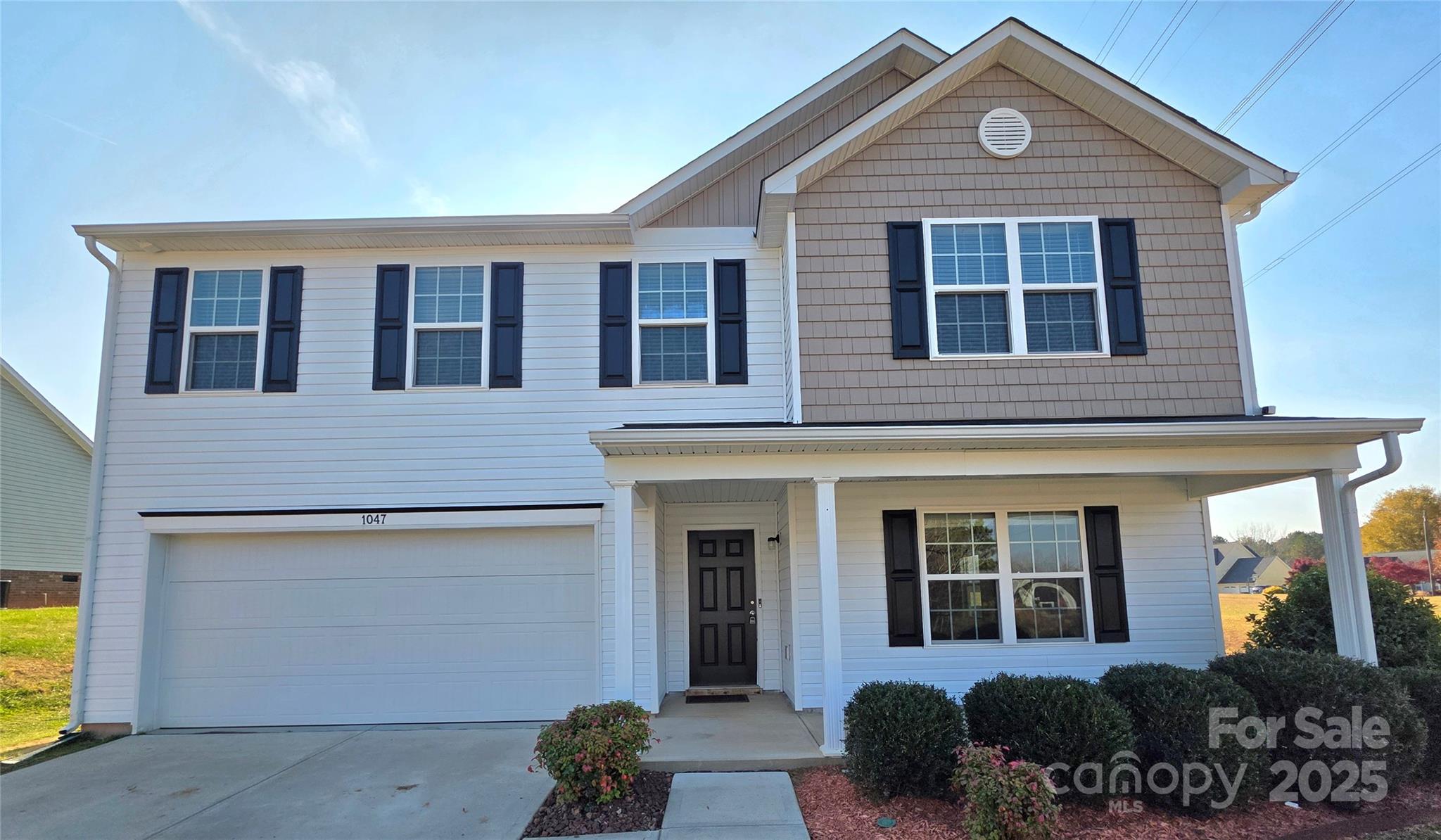 1047 Mackey Court Property Photo 1