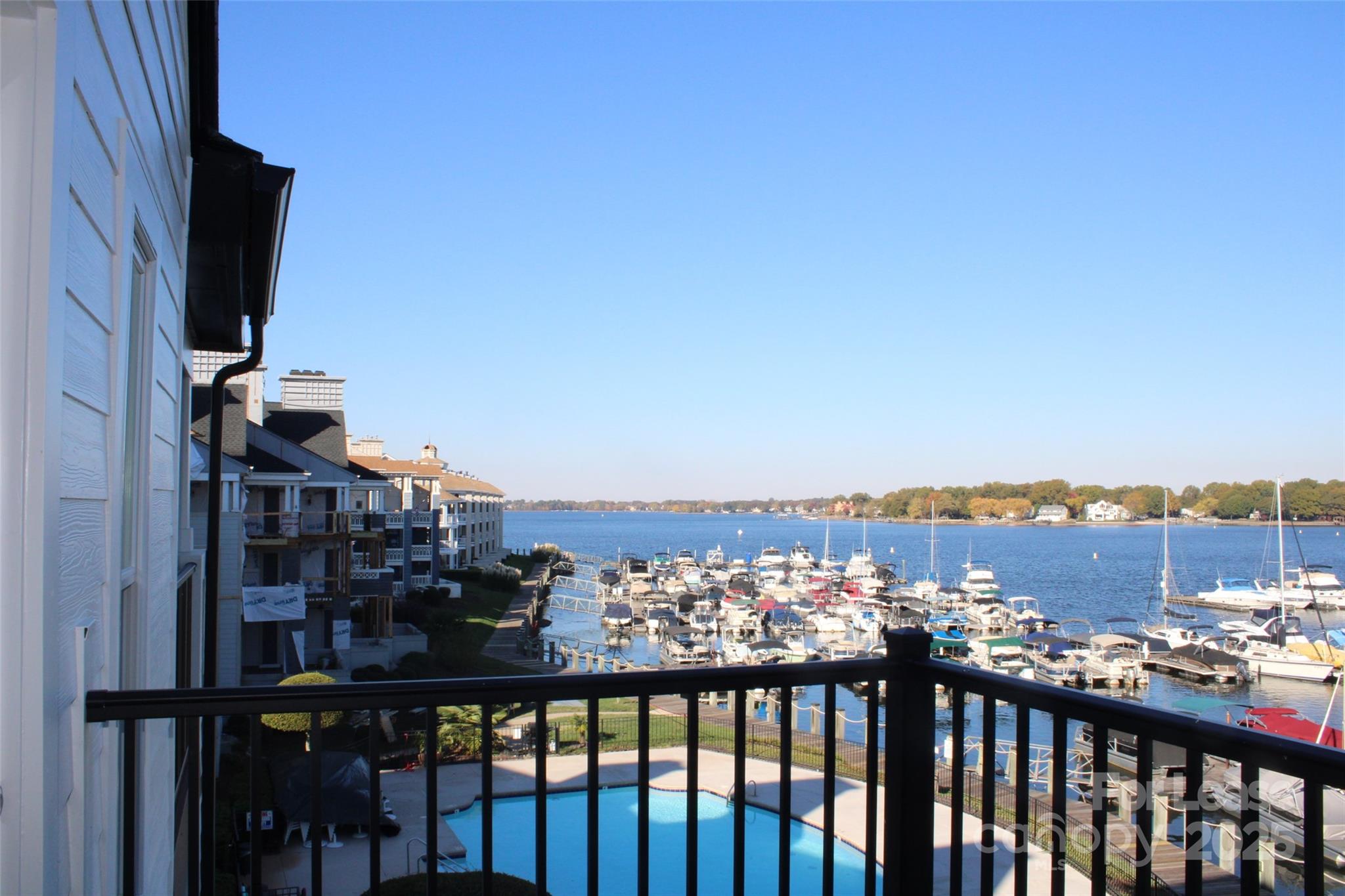 18749 Vineyard Point Lane Property Photo 27