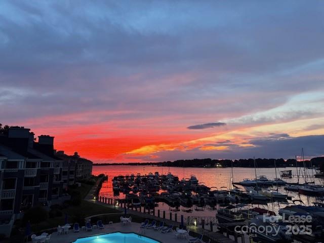 18749 Vineyard Point Lane Property Photo 32