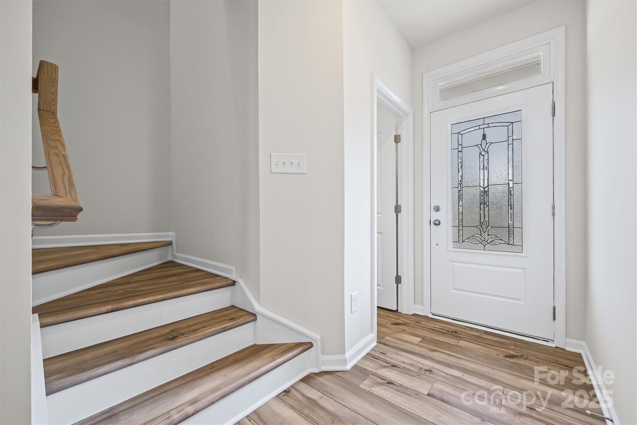 5038 Moss Pine Way Property Photo 3