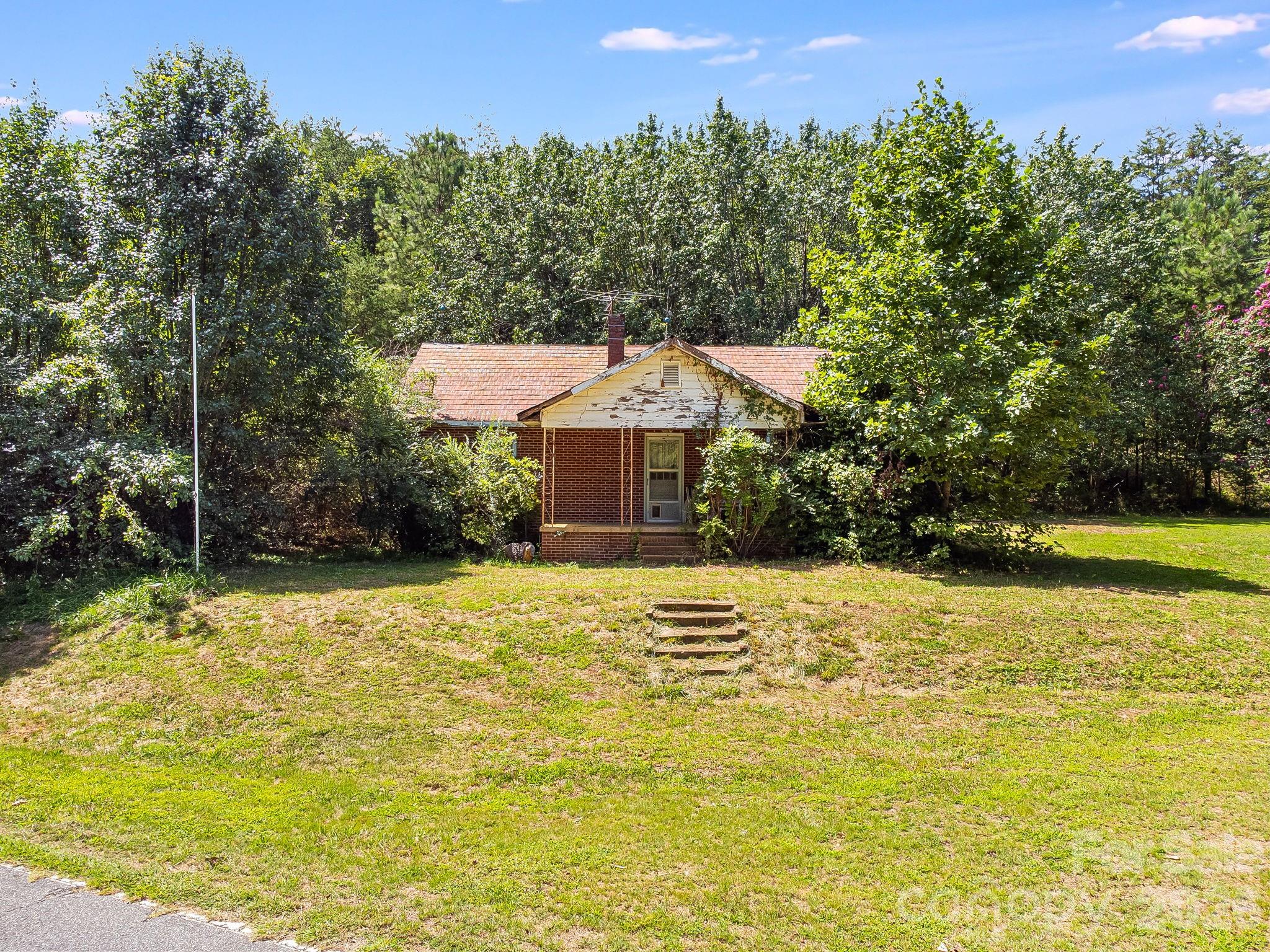 211 Luckadoo Road Property Photo 23