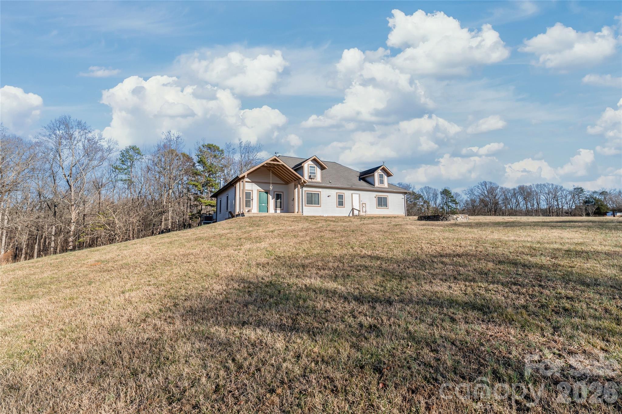 424 Rollingbrook Road Property Photo 3
