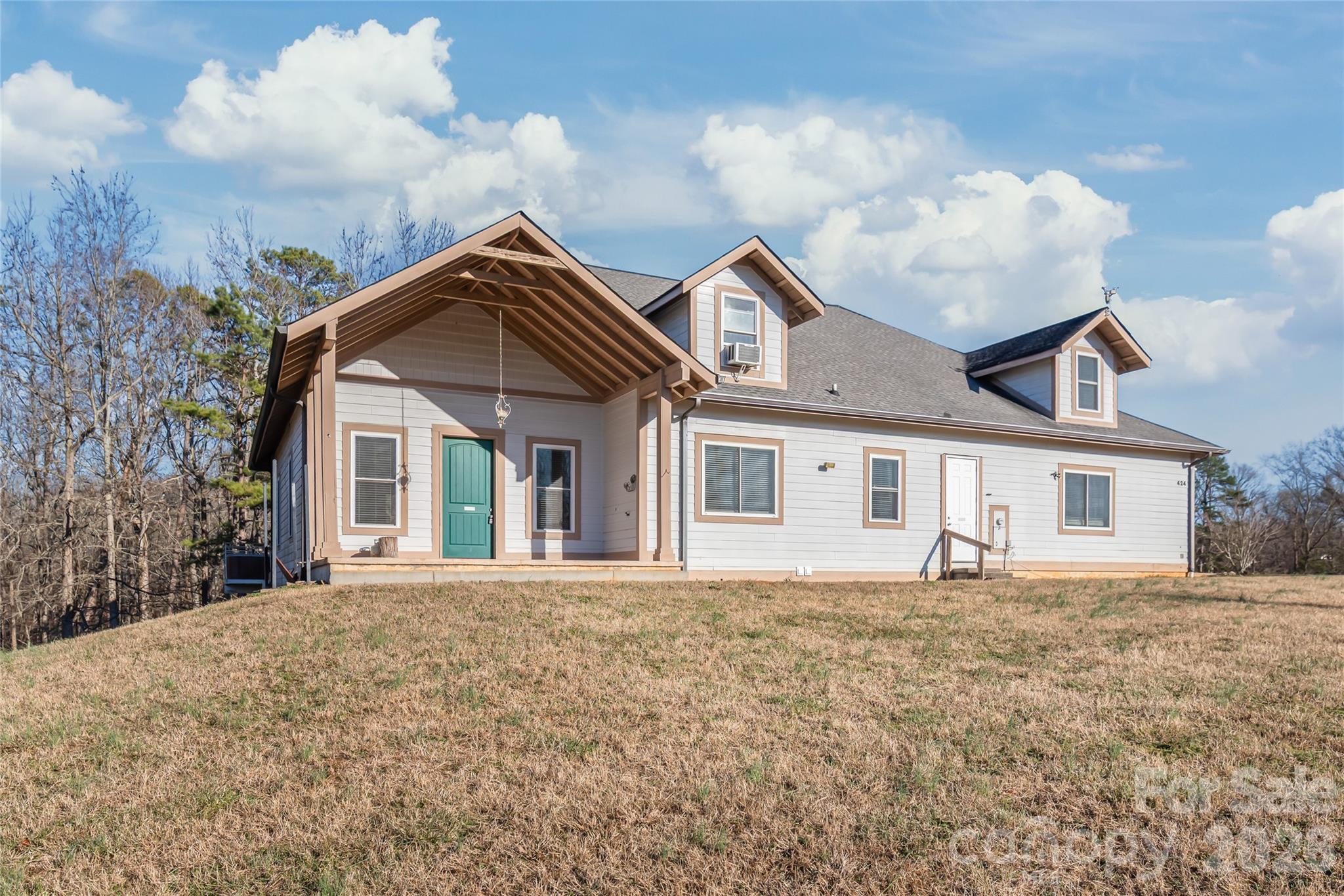 424 Rollingbrook Road Property Photo 5