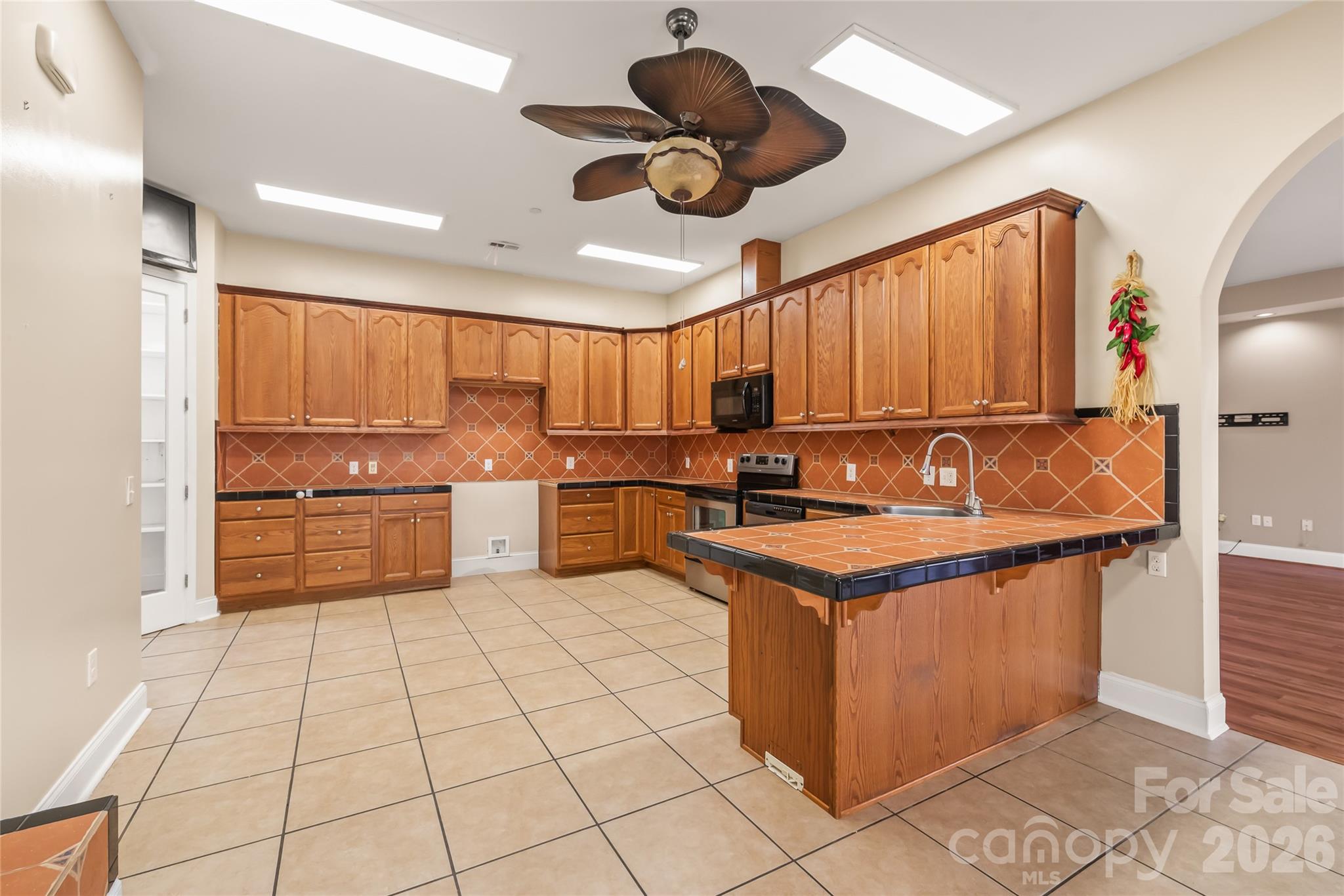 424 Rollingbrook Road Property Photo 11