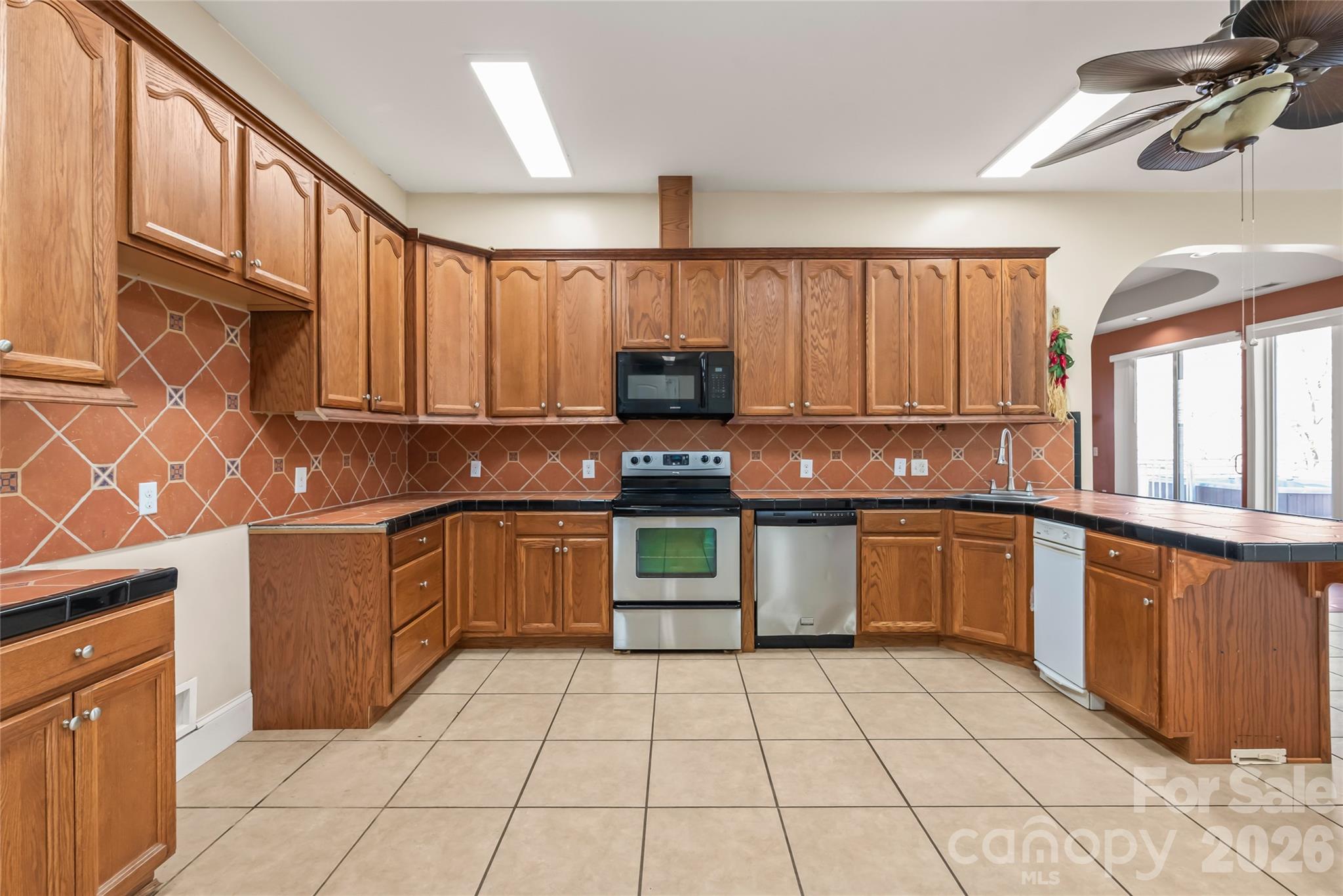 424 Rollingbrook Road Property Photo 12