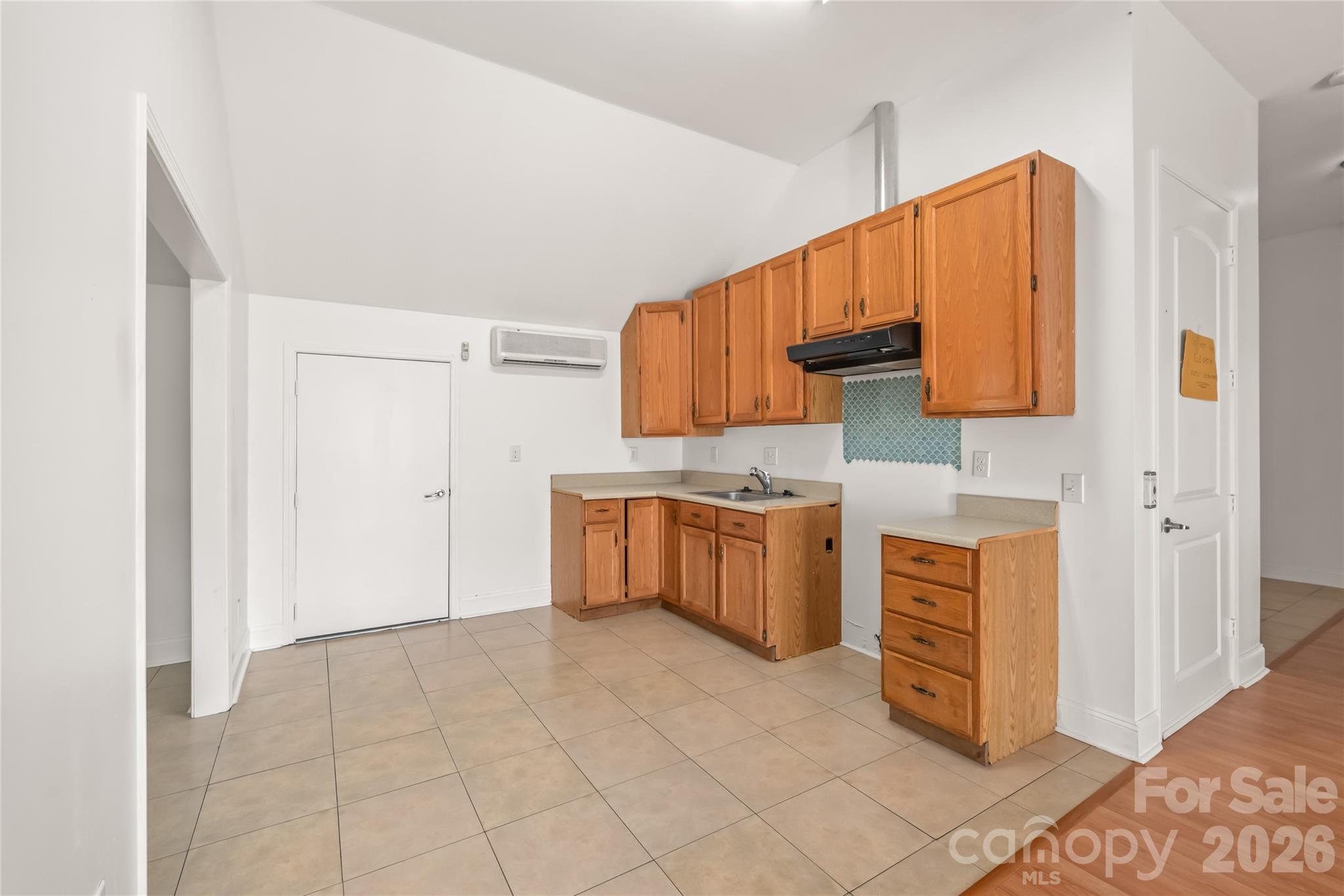 424 Rollingbrook Road Property Photo 28